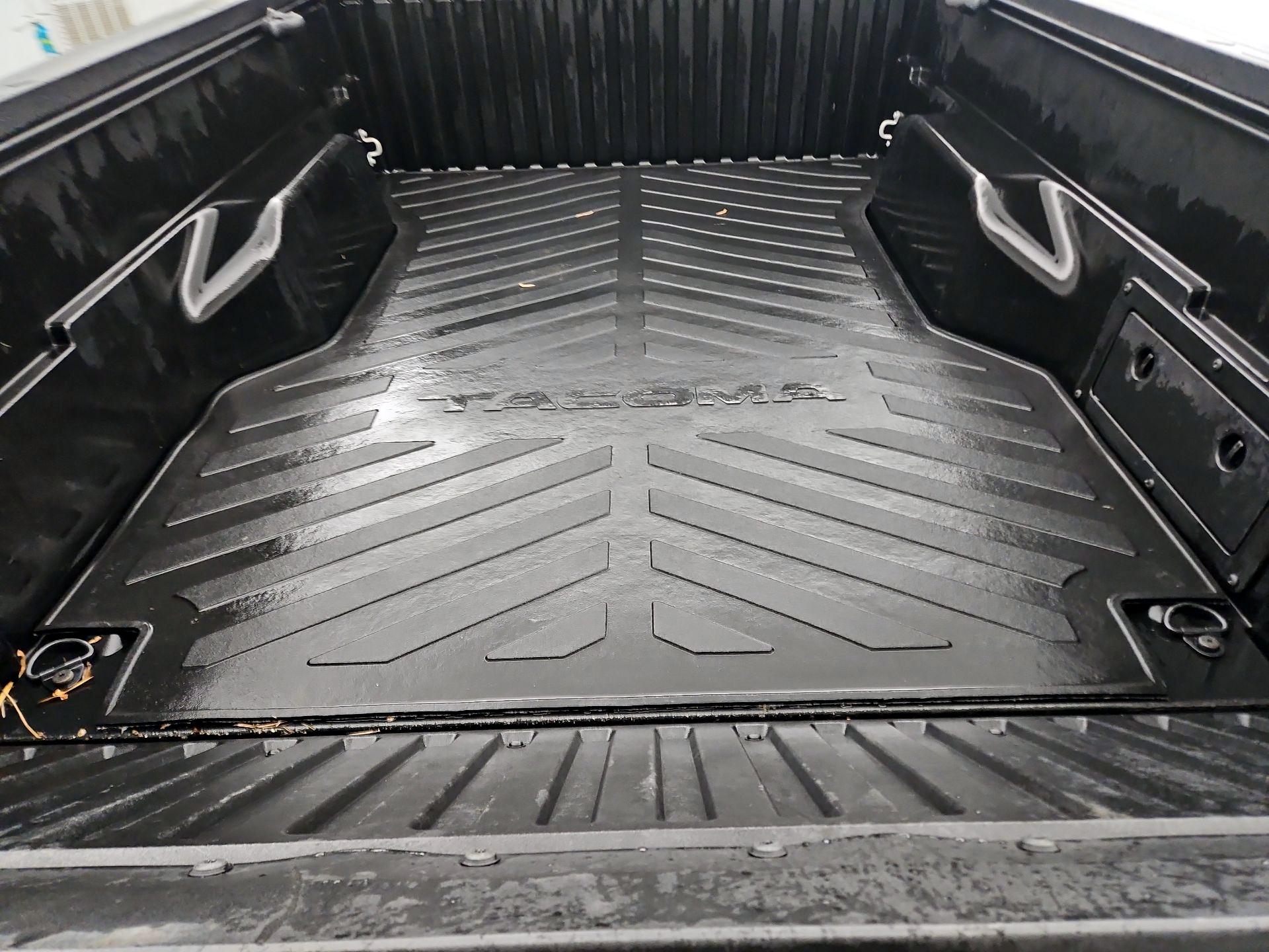 Thumbnail: 2023 Toyota Tacoma - 20