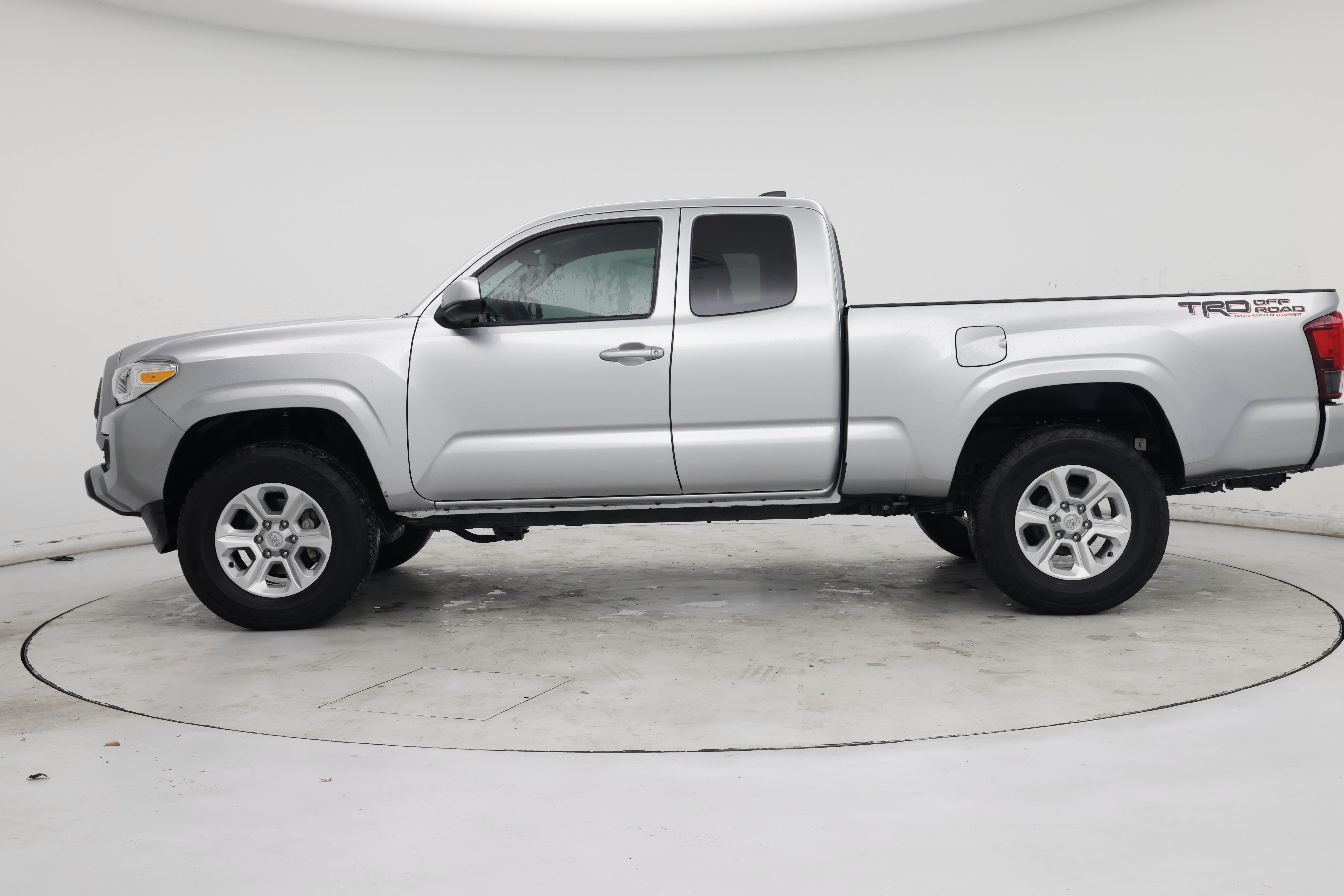 Thumbnail: 2023 Toyota Tacoma - 3