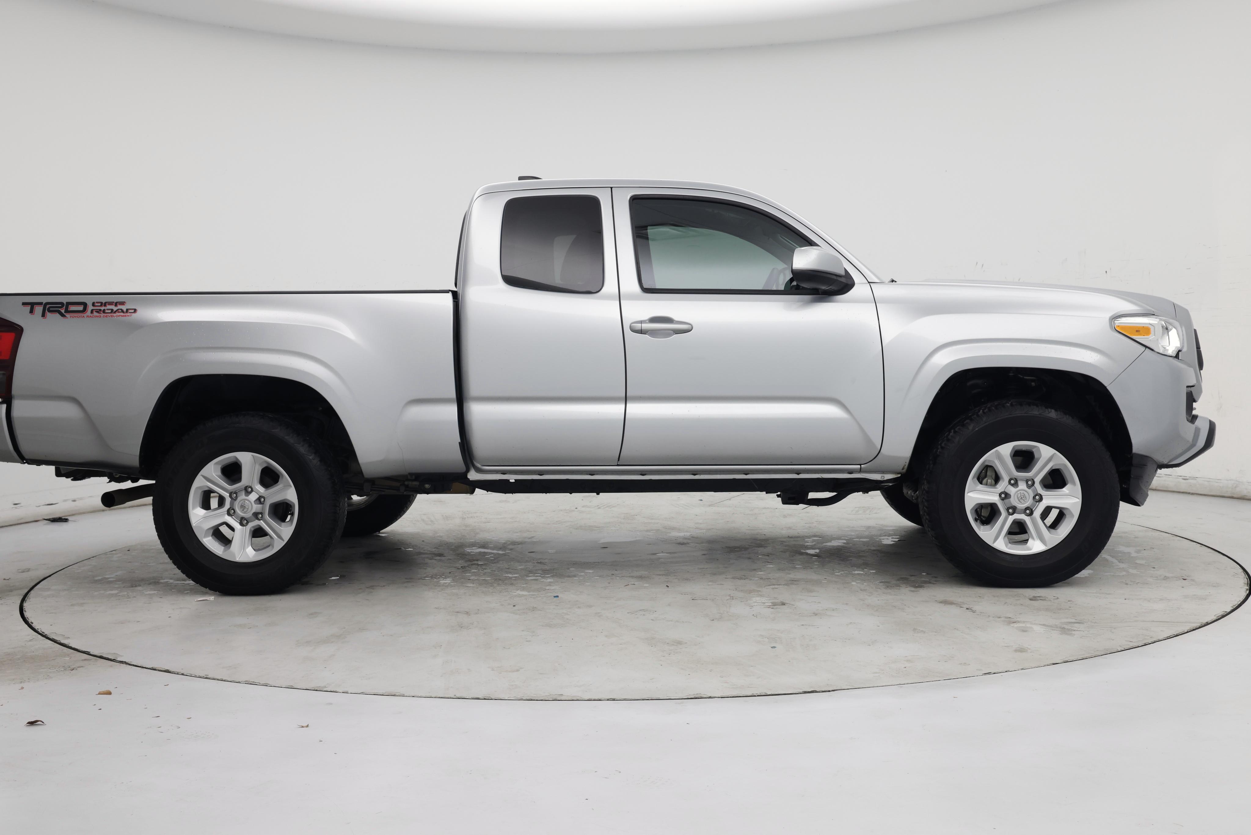 Thumbnail: 2023 Toyota Tacoma - 7