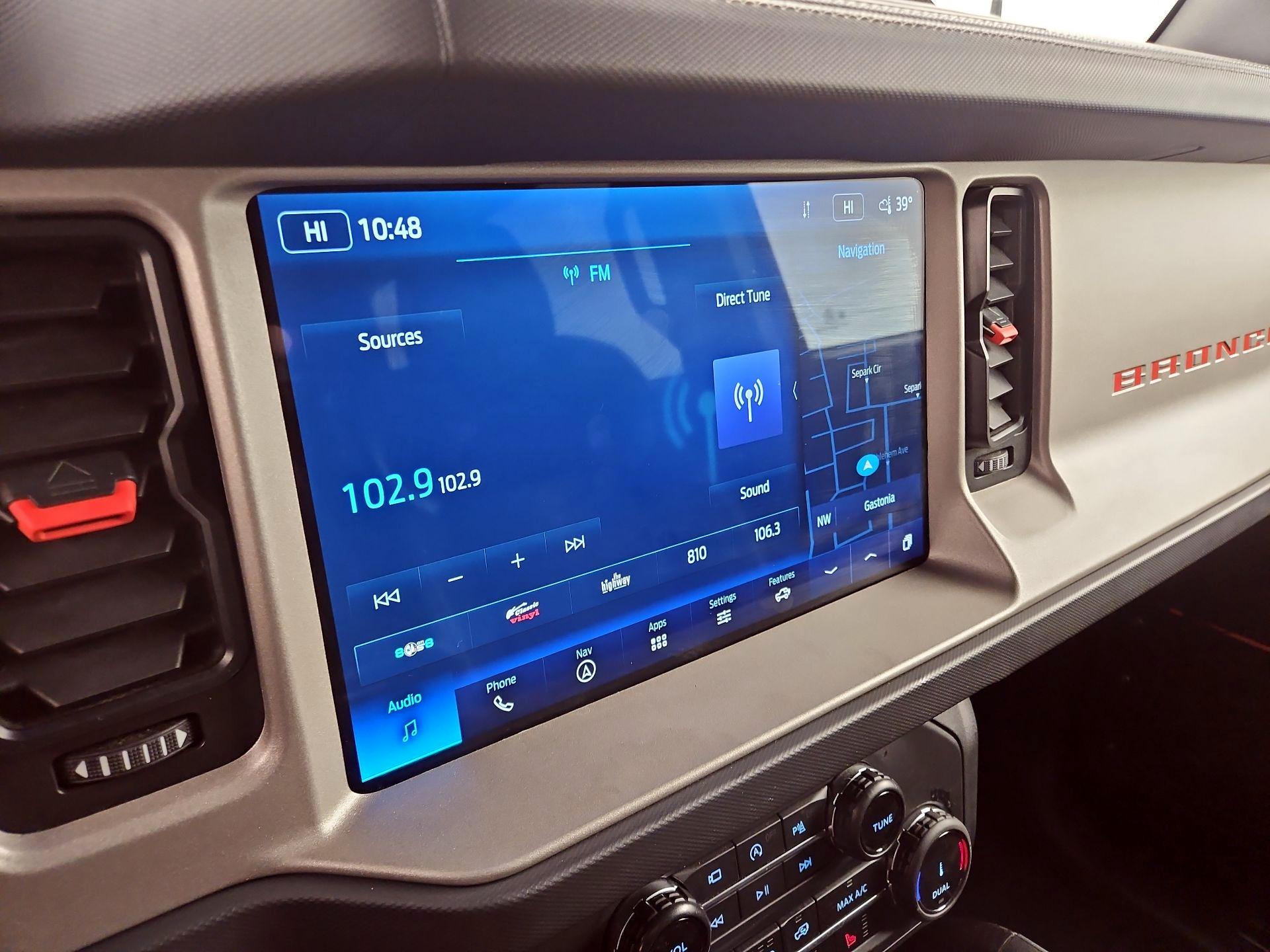 Thumbnail: 2022 Ford Bronco - 16