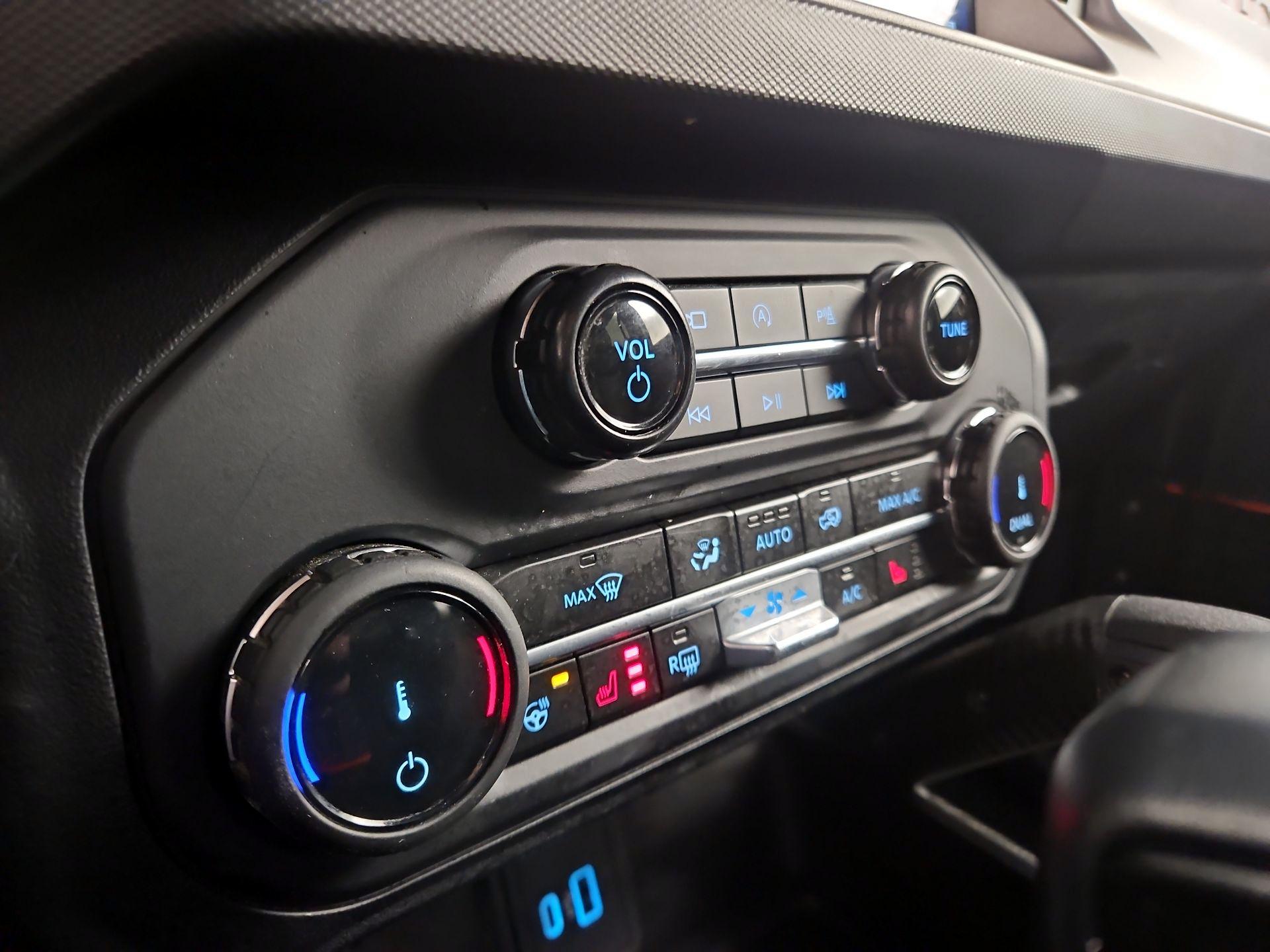 Thumbnail: 2022 Ford Bronco - 17