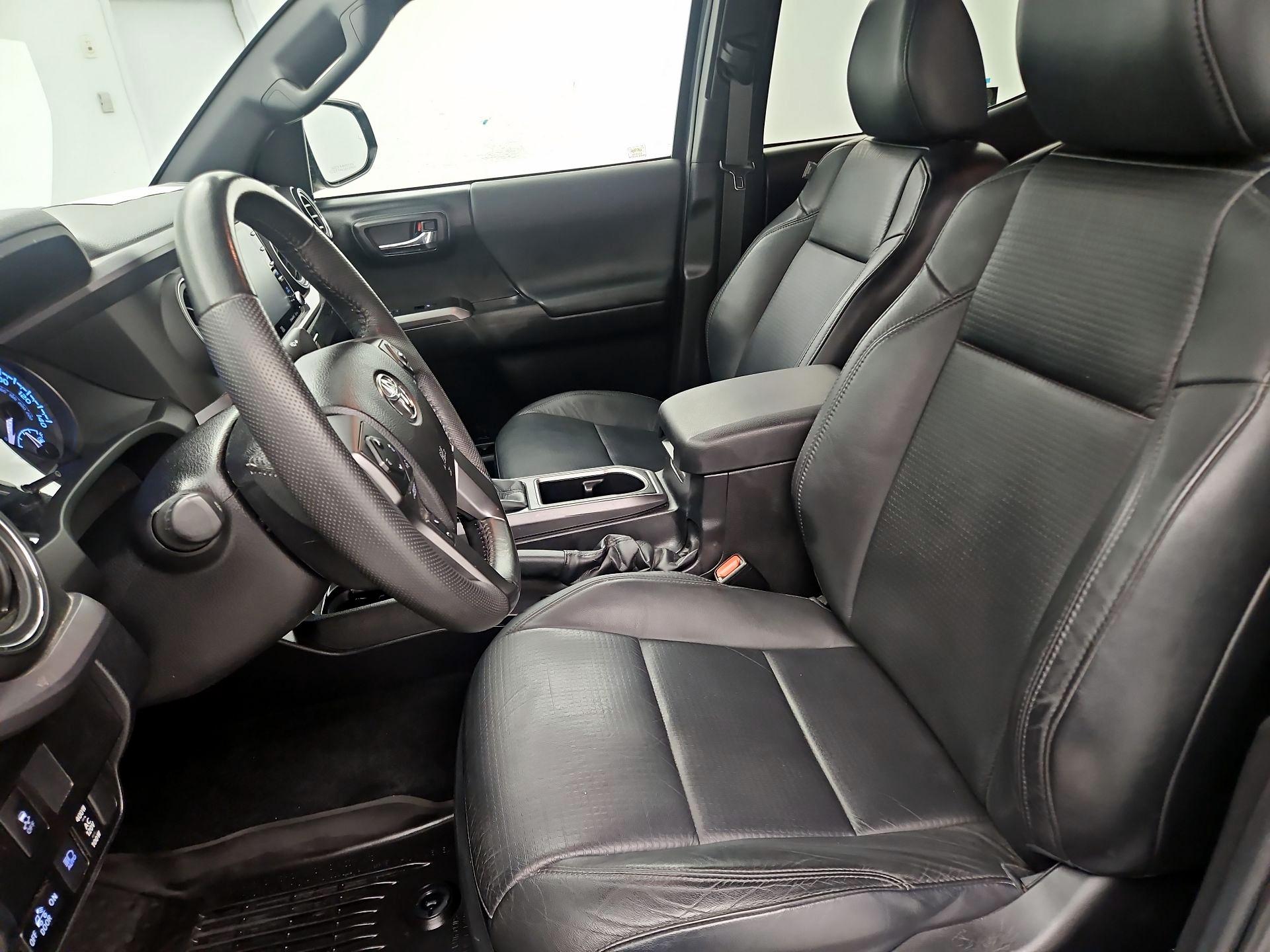 Thumbnail: 2021 Toyota Tacoma - 11