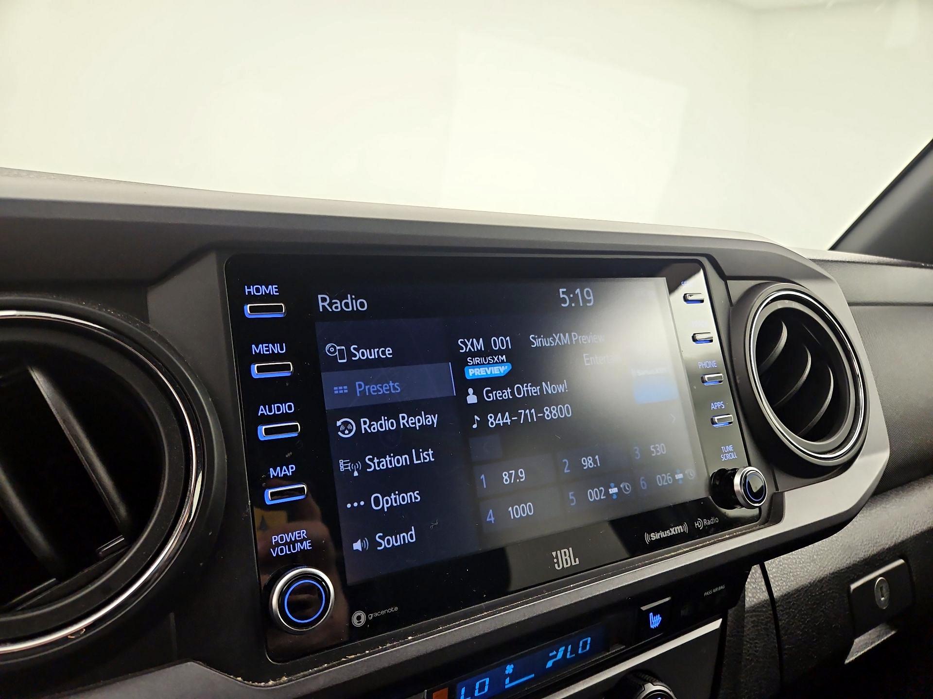 Thumbnail: 2021 Toyota Tacoma - 15