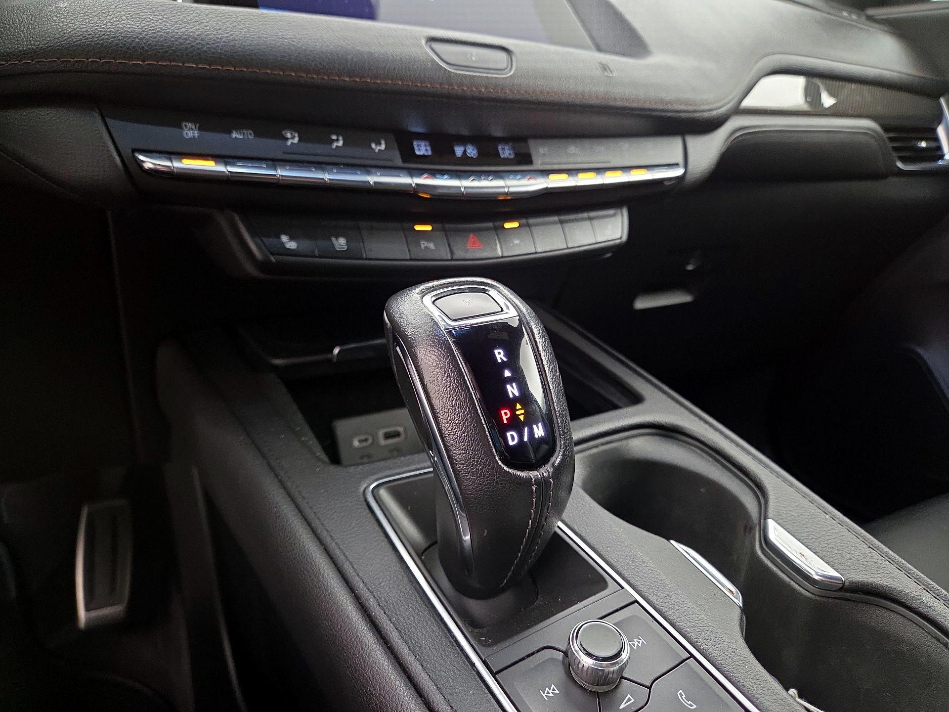 Thumbnail: 2019 Cadillac XT4 - 17