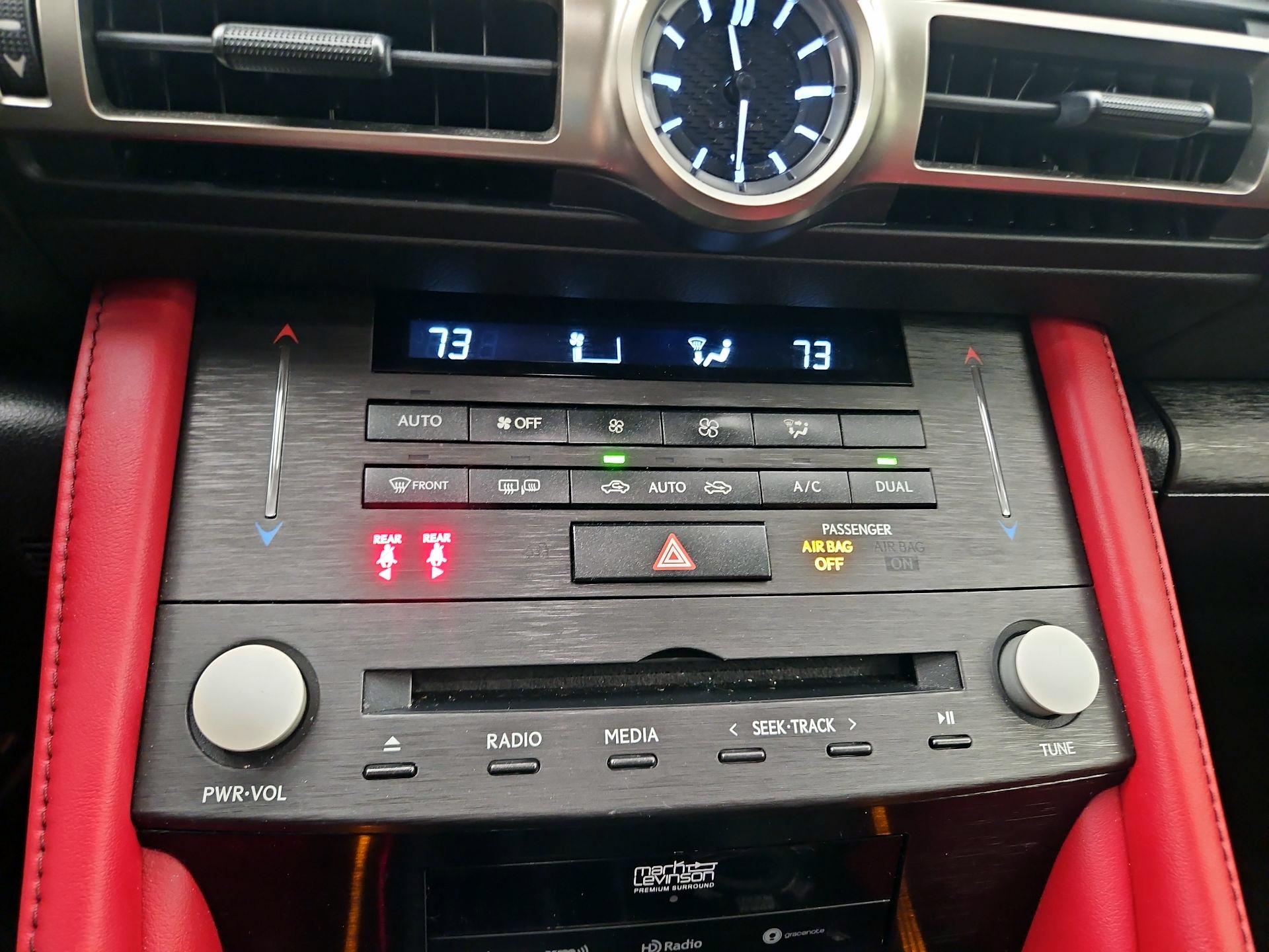 Thumbnail: 2019 Lexus RC - 17