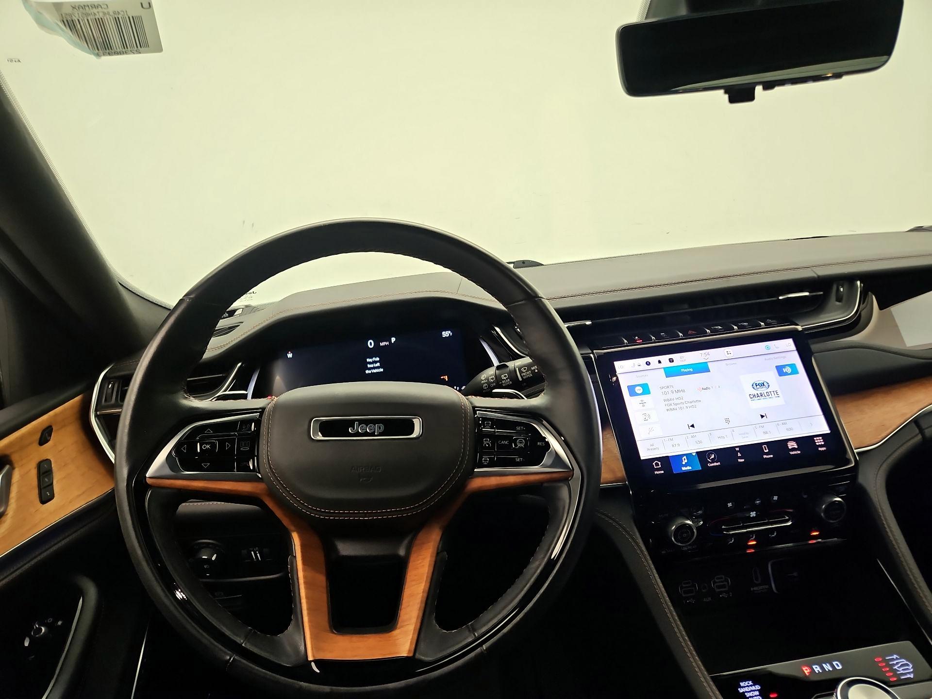 Thumbnail: 2022 Jeep Grand Cherokee - 10