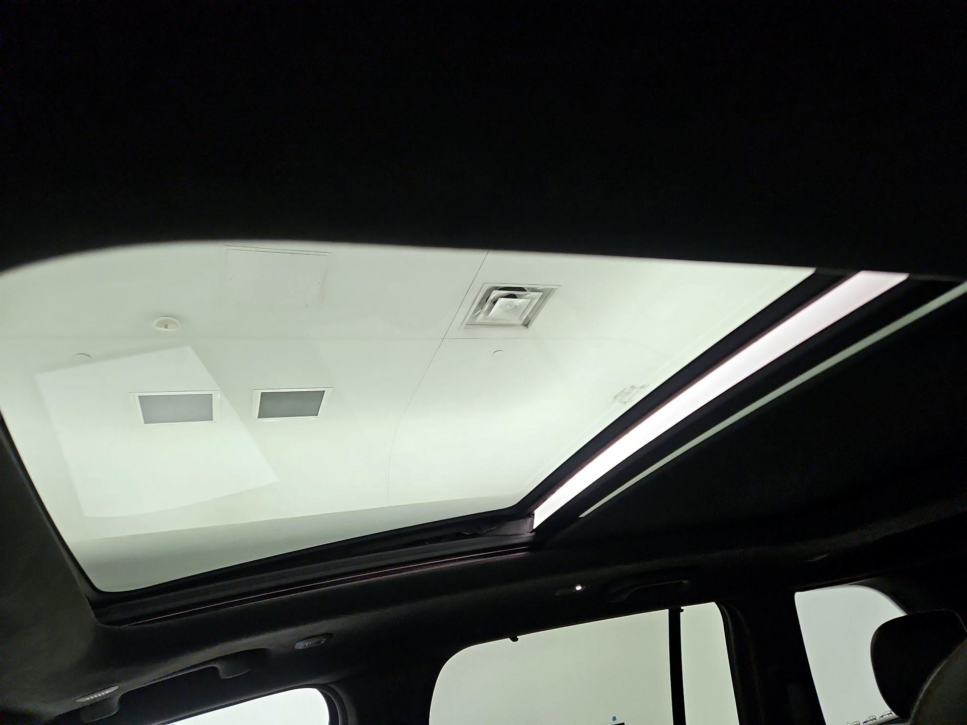 Thumbnail: 2022 Jeep Grand Cherokee - 20