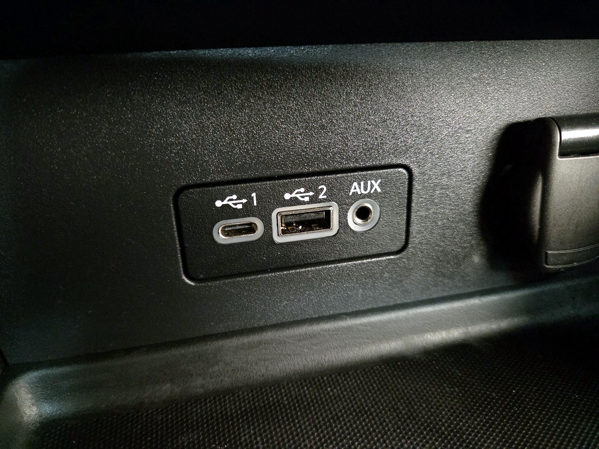 Thumbnail: 2022 Nissan Sentra - 18