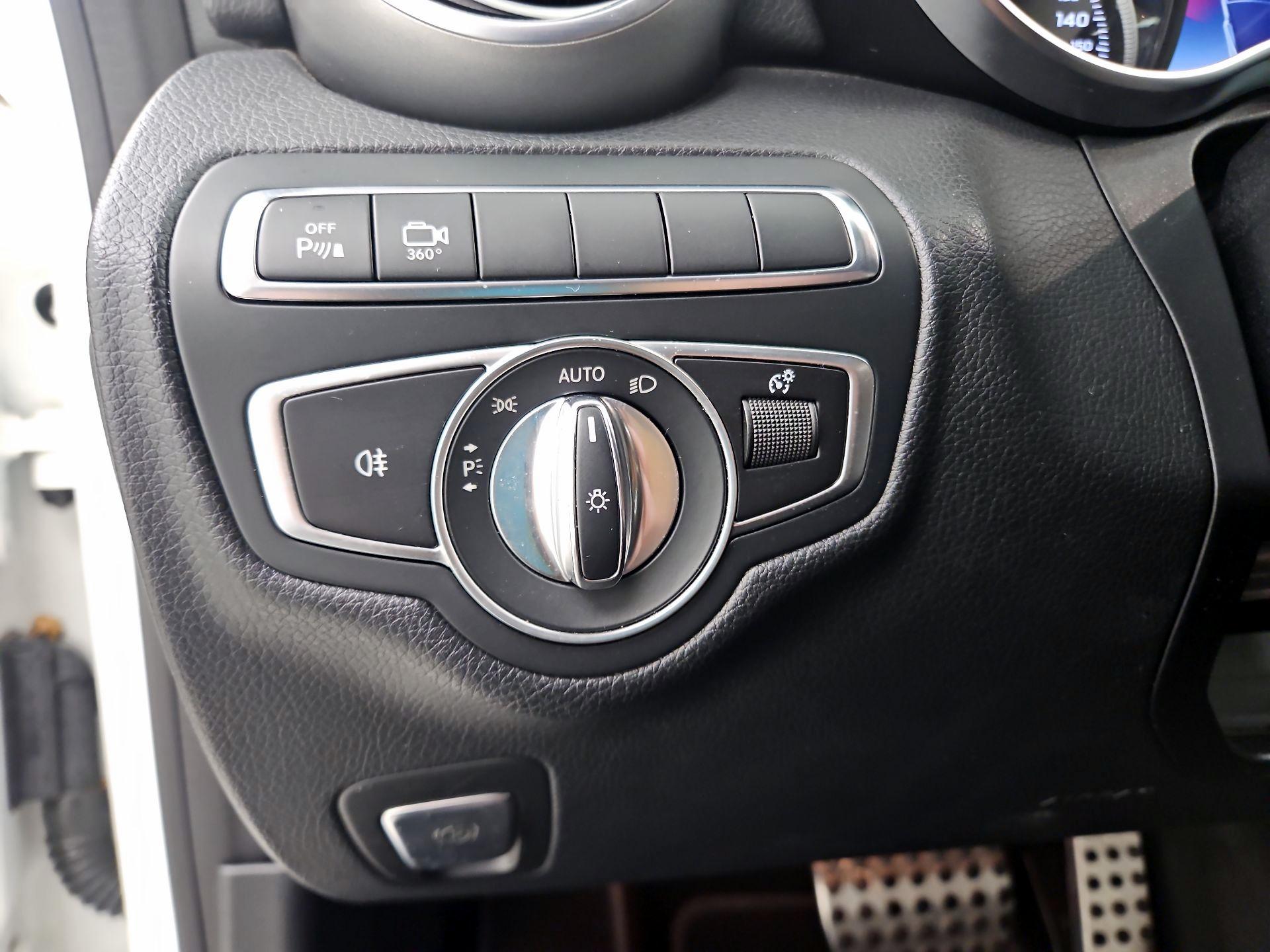 Thumbnail: 2018 Mercedes-Benz C-Class - 13