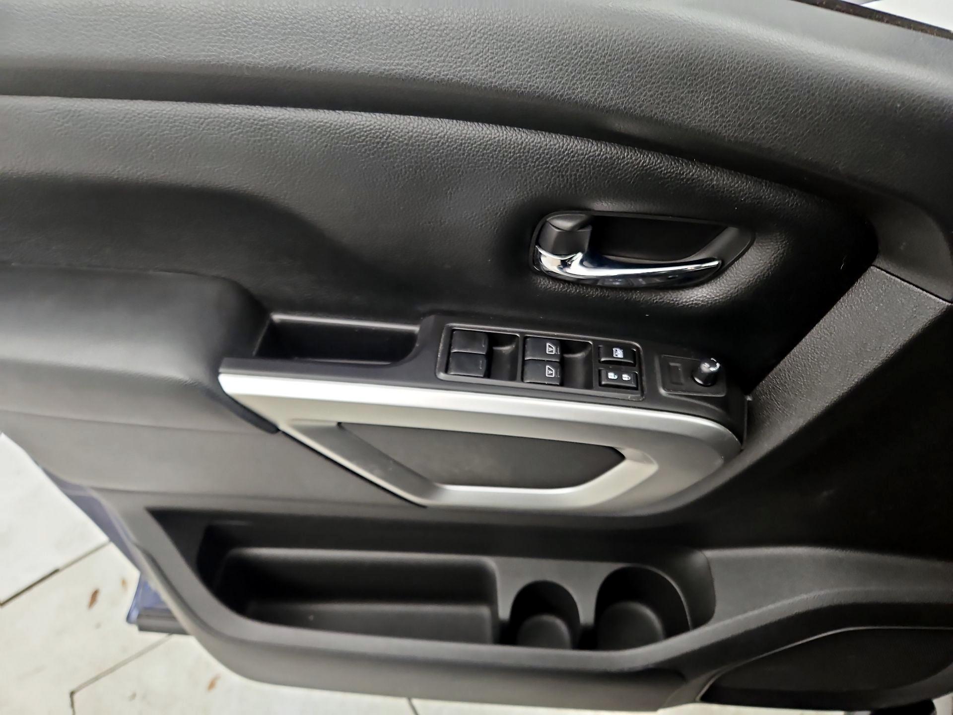 Thumbnail: 2021 Nissan Titan - 12