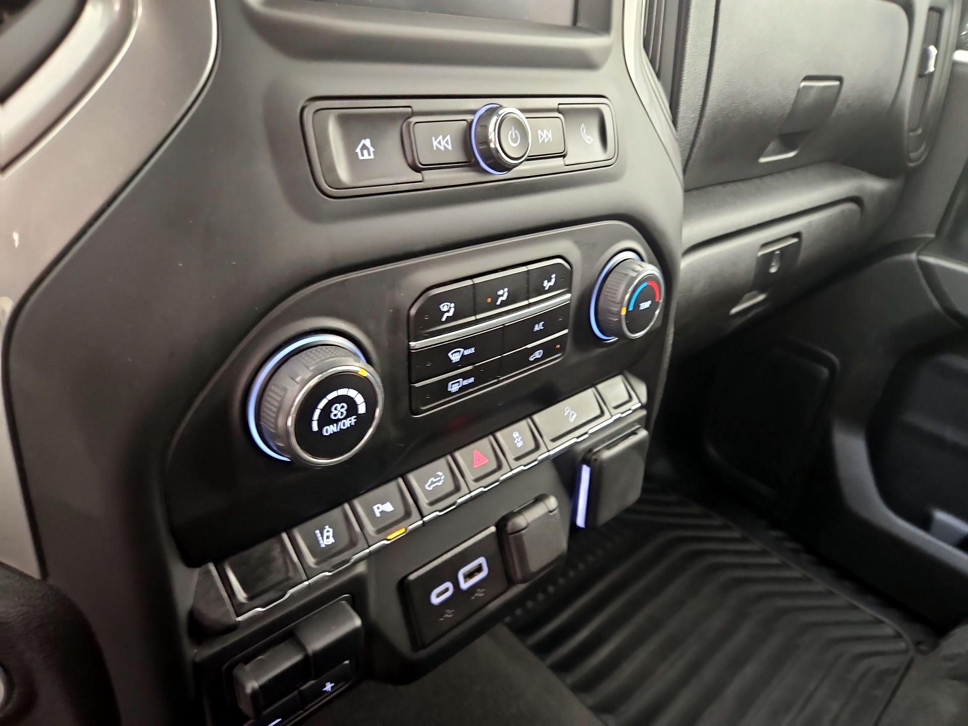 Thumbnail: 2024 Chevrolet Silverado 2500 - 16