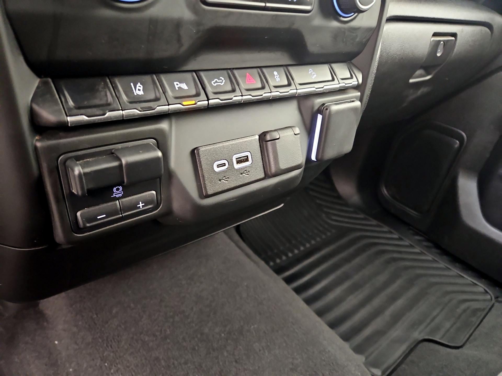 Thumbnail: 2024 Chevrolet Silverado 2500 - 18