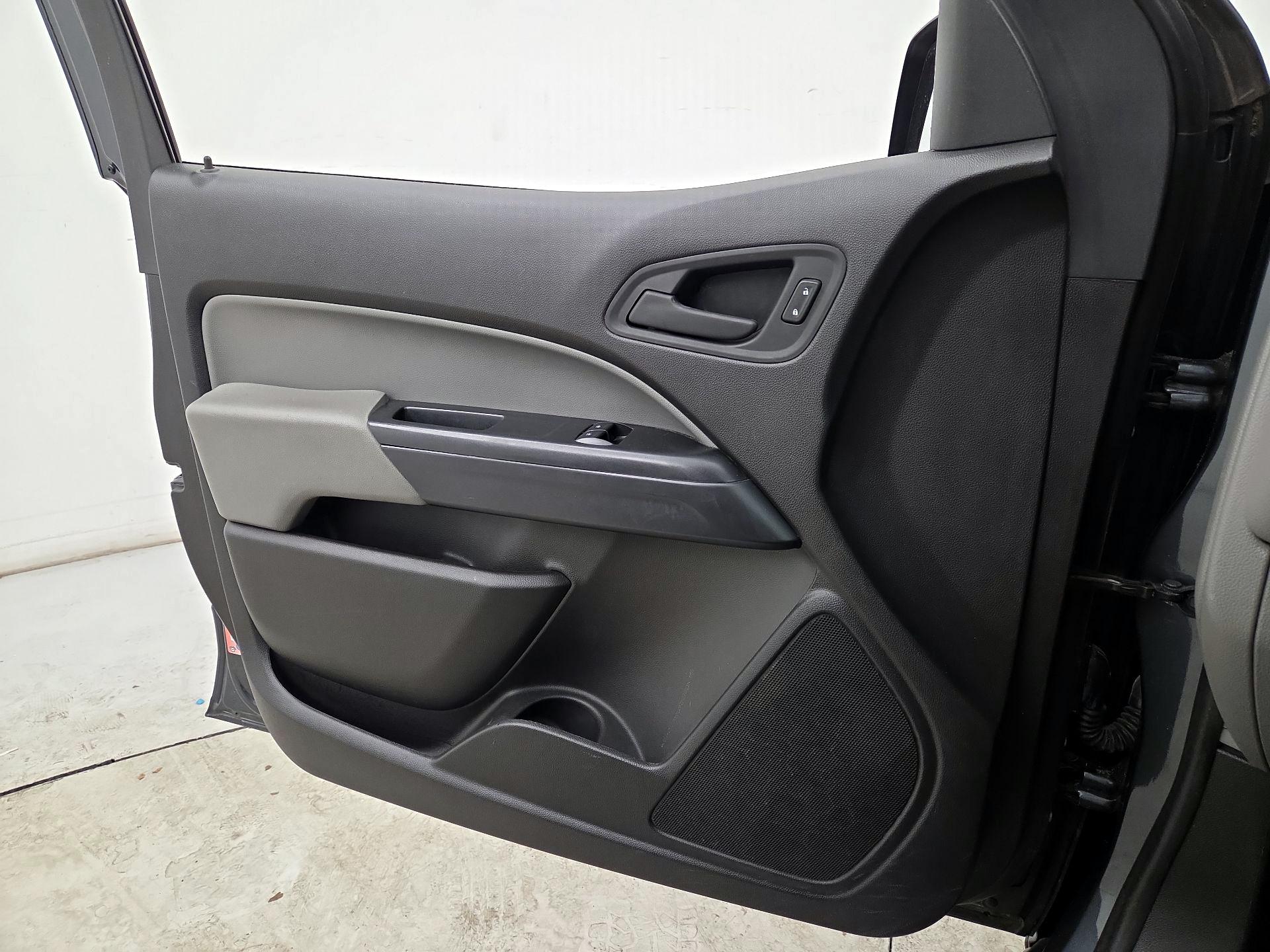 Thumbnail: 2016 GMC Canyon - 12