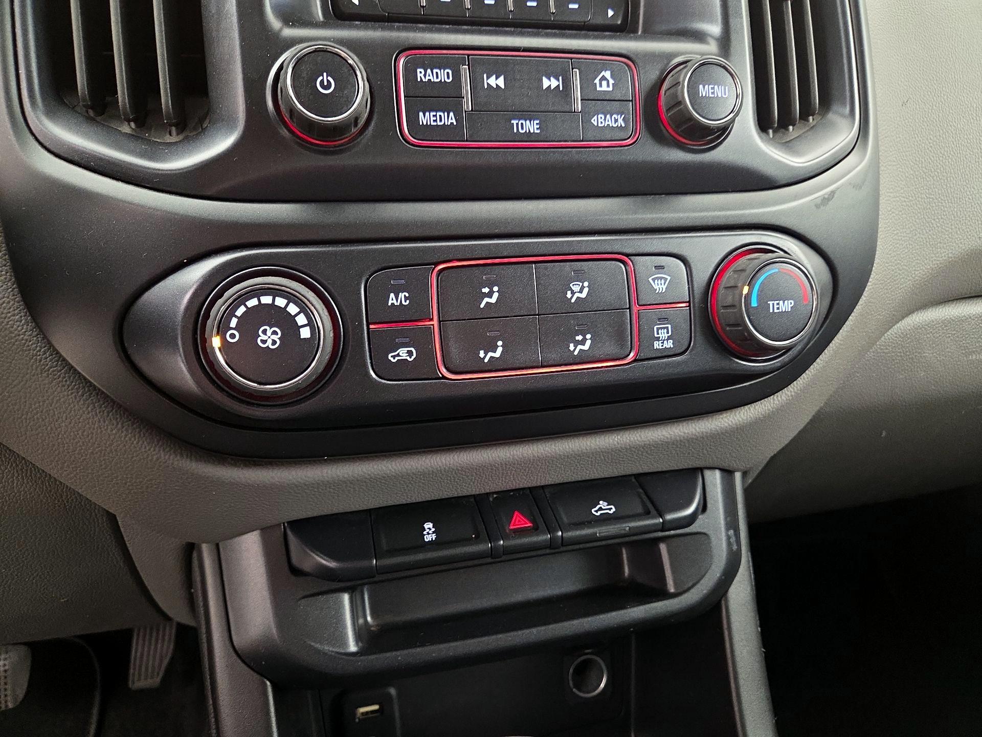 Thumbnail: 2016 GMC Canyon - 16