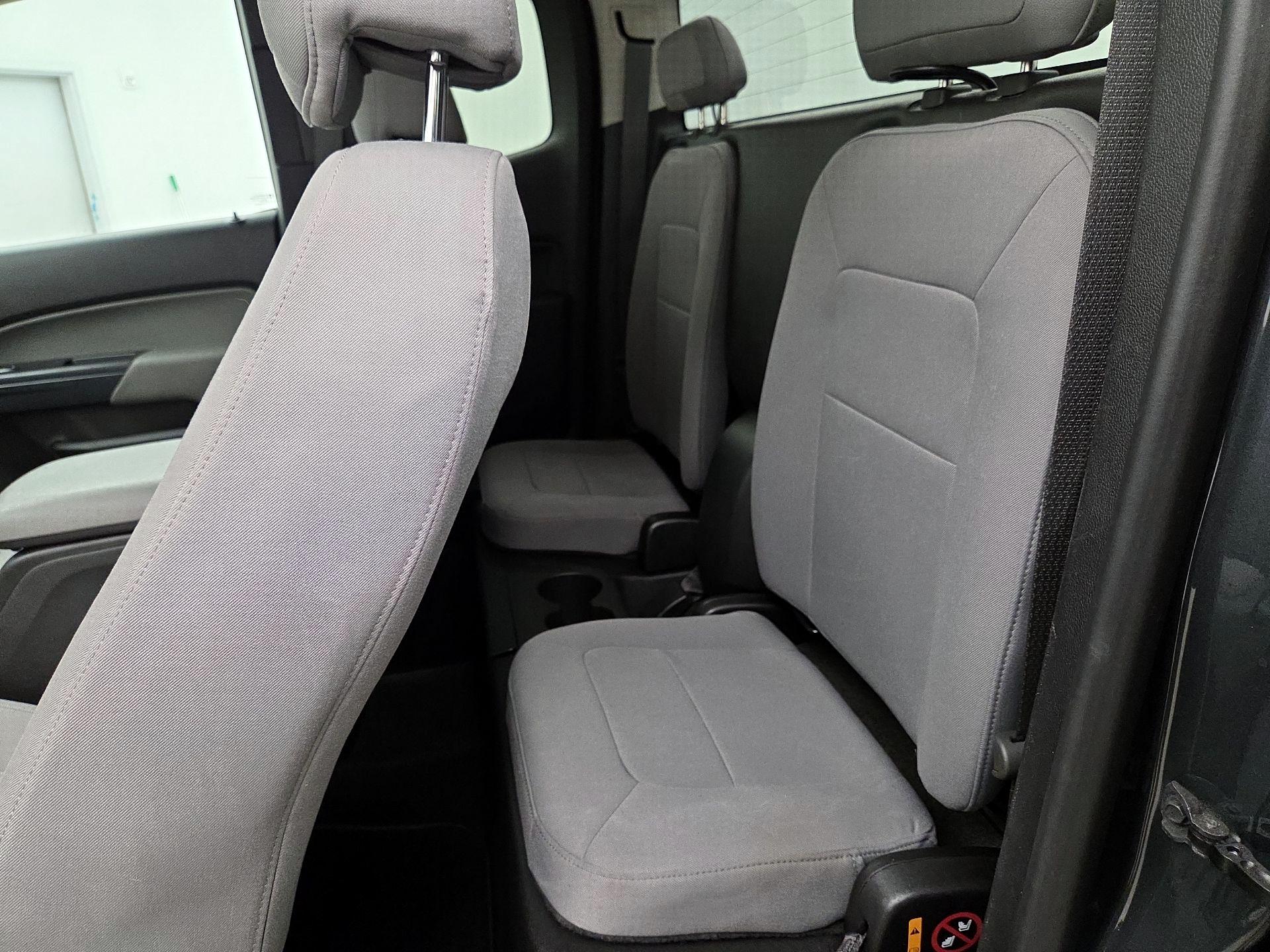 Thumbnail: 2016 GMC Canyon - 19