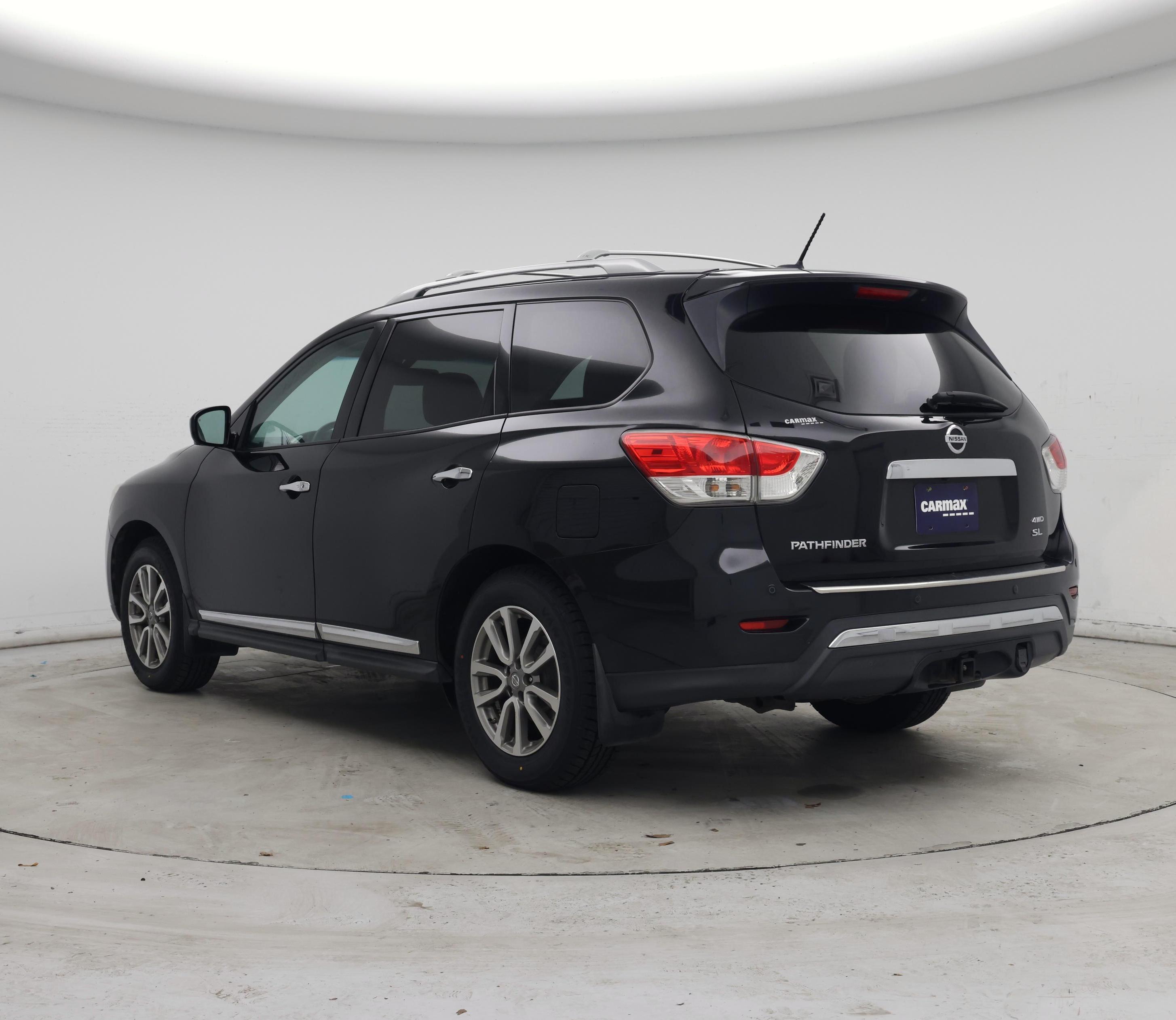 Thumbnail: 2015 Nissan Pathfinder - 2