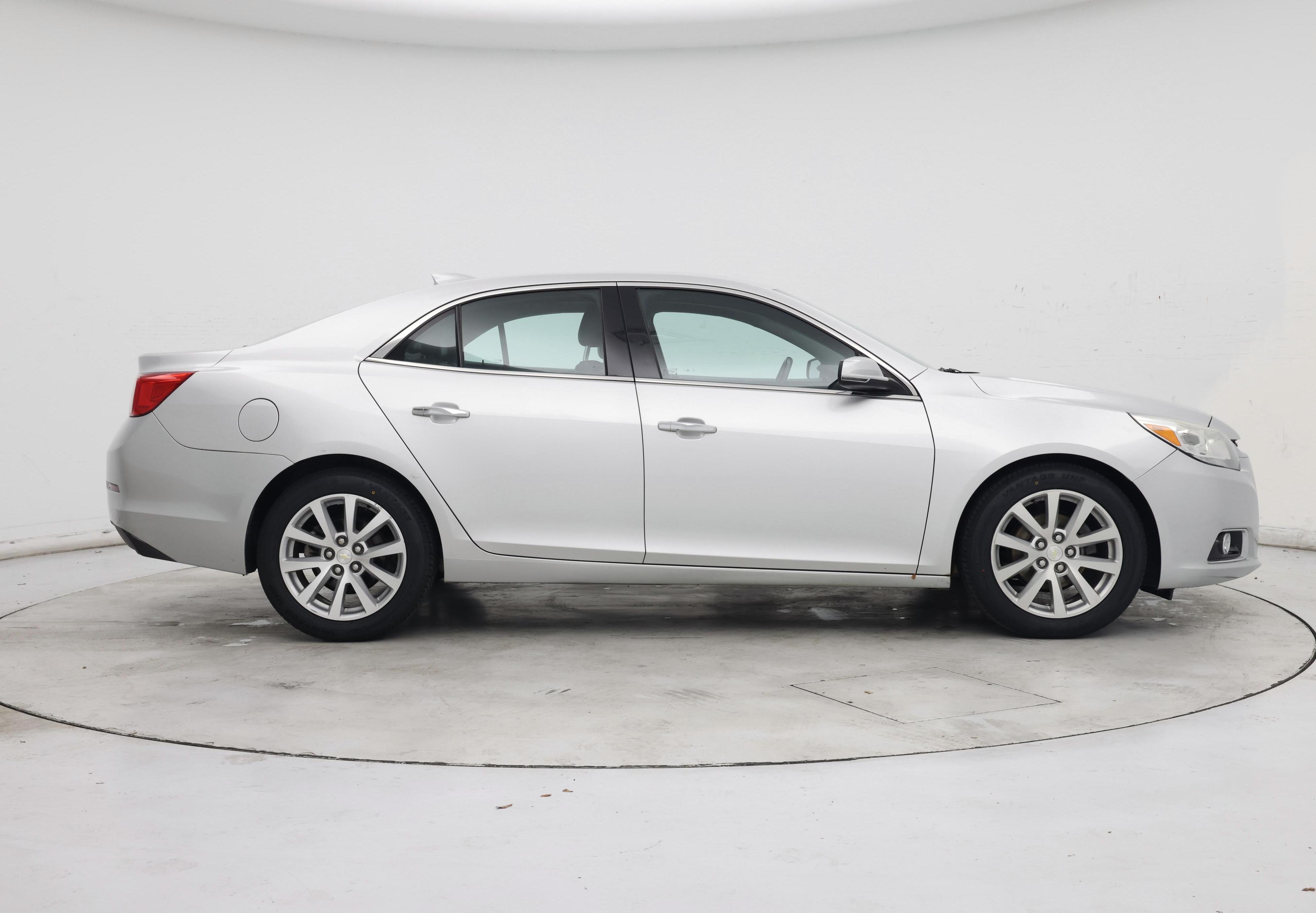 Thumbnail: 2016 Chevrolet Malibu - 7