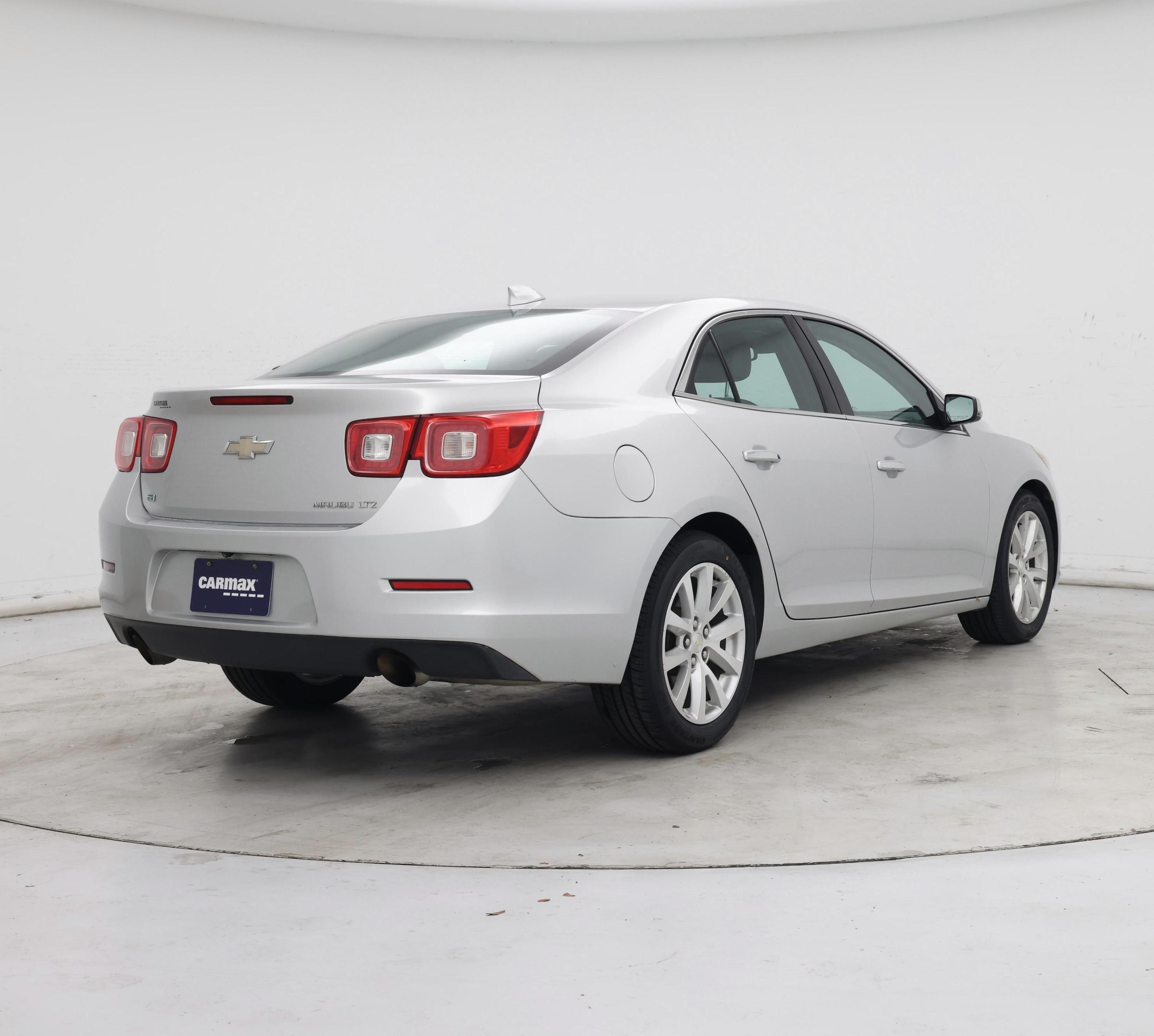 Thumbnail: 2016 Chevrolet Malibu - 8