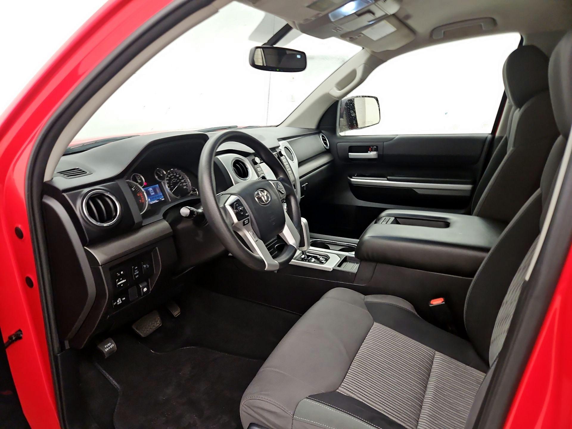 Thumbnail: 2016 Toyota Tundra - 11