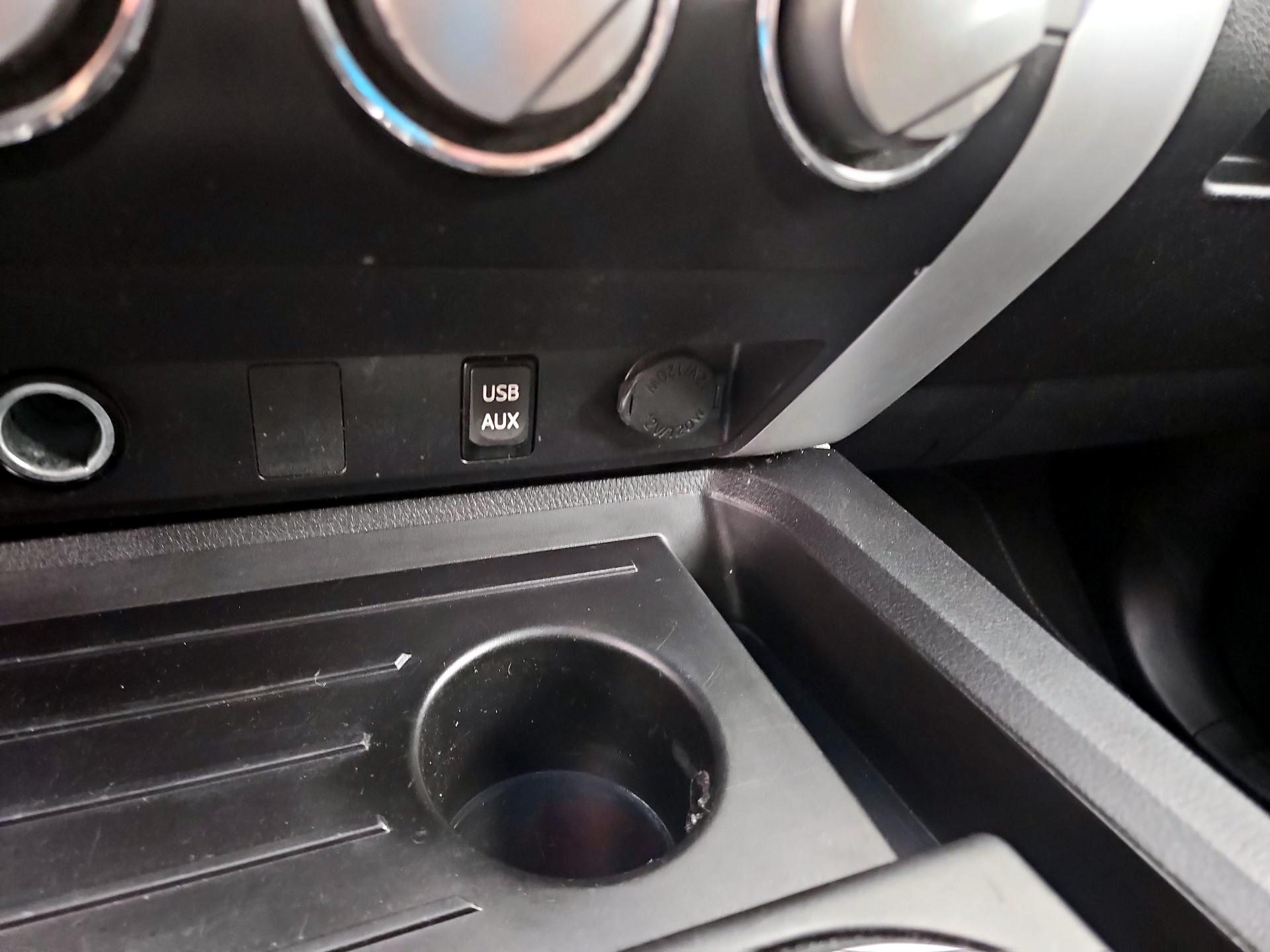 Thumbnail: 2016 Toyota Tundra - 18