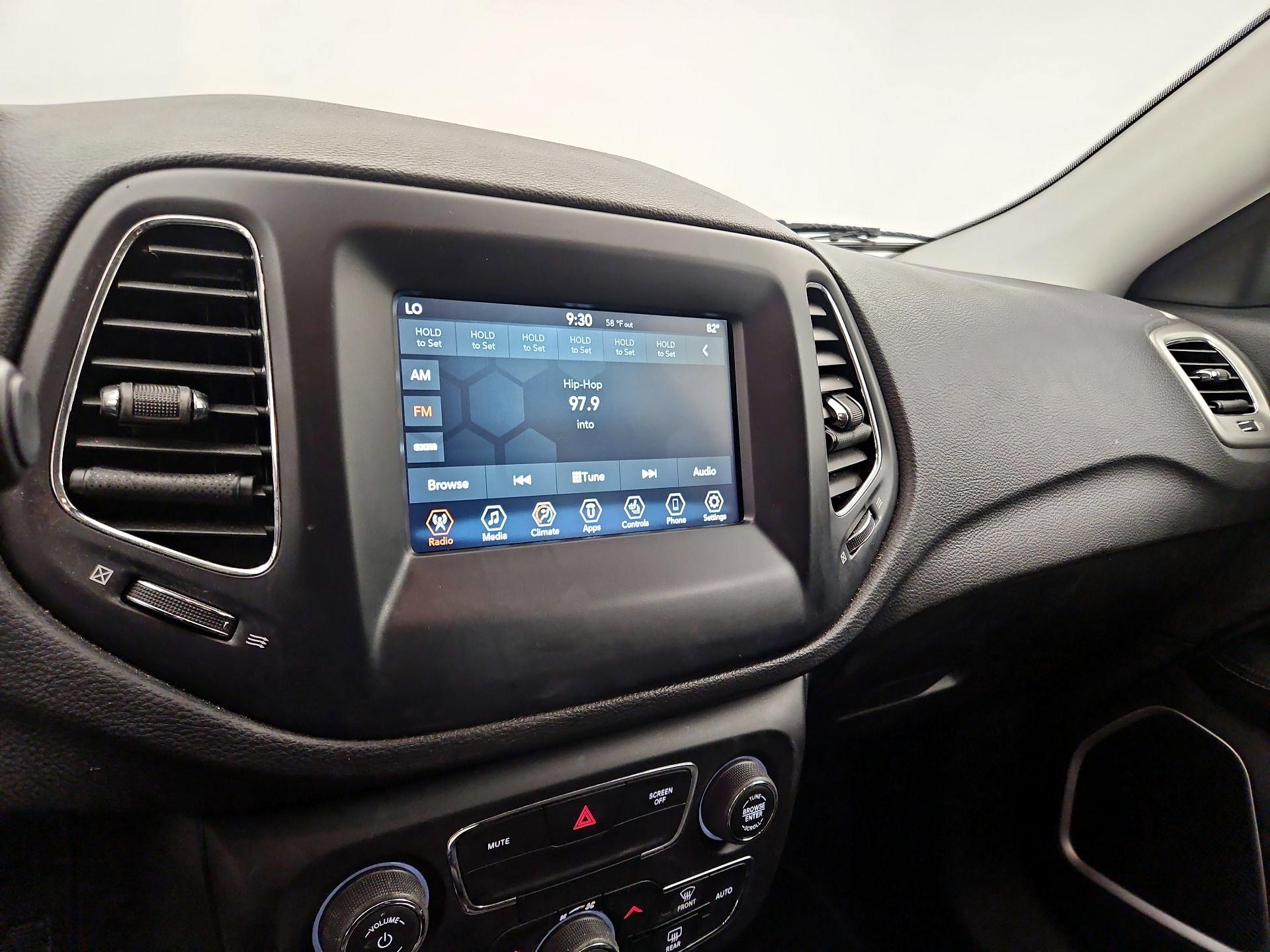 Thumbnail: 2021 Jeep Compass - 15