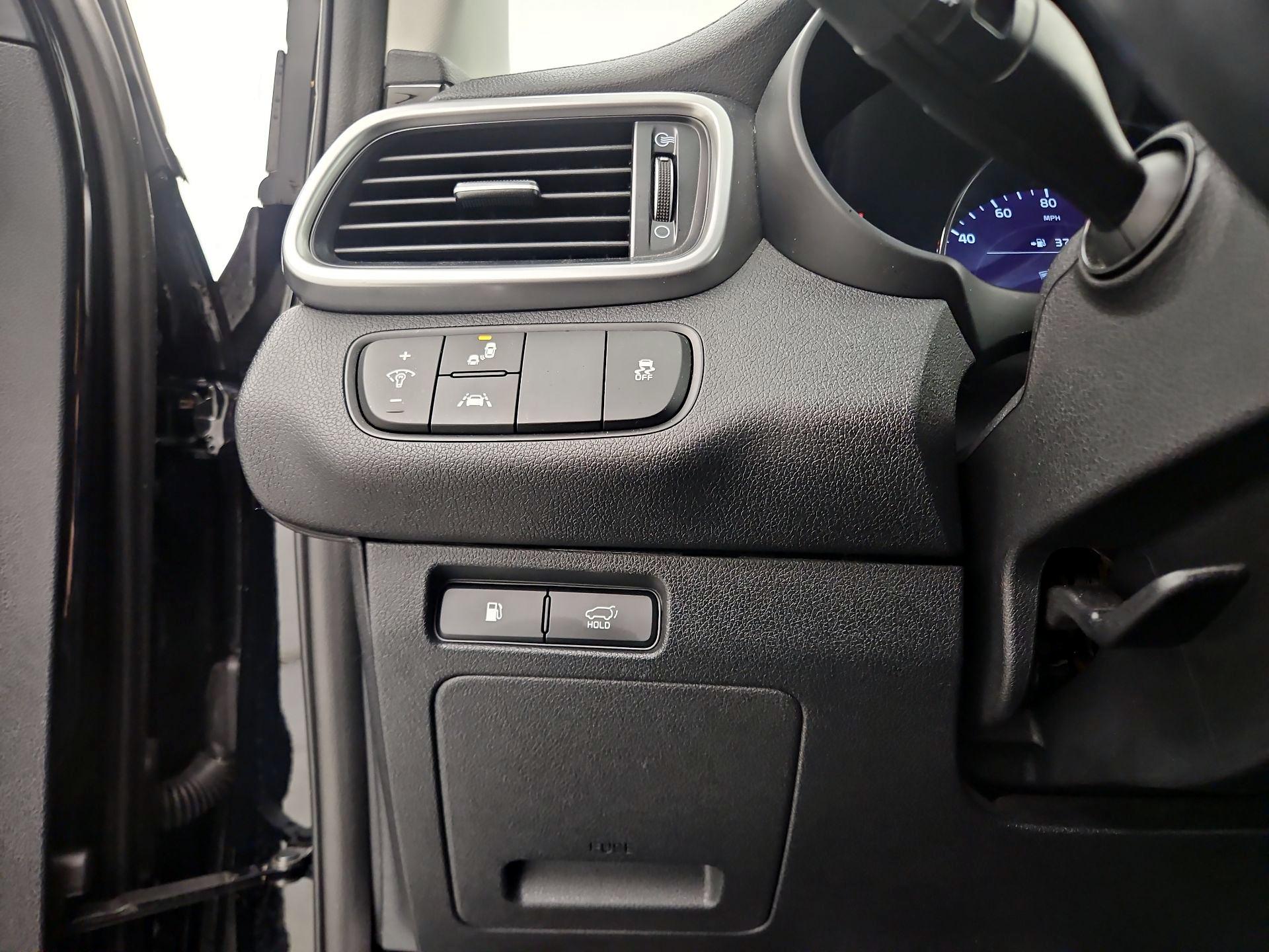 Thumbnail: 2020 Kia Sorento - 13