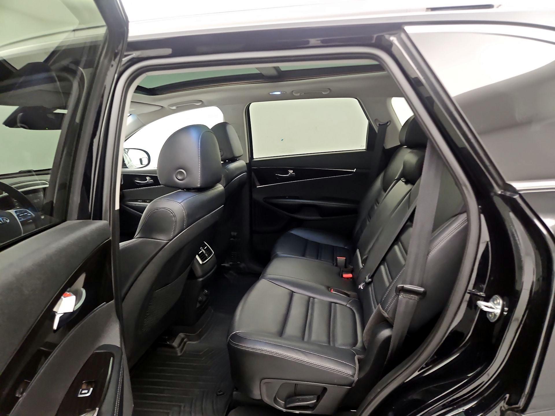 Thumbnail: 2020 Kia Sorento - 20