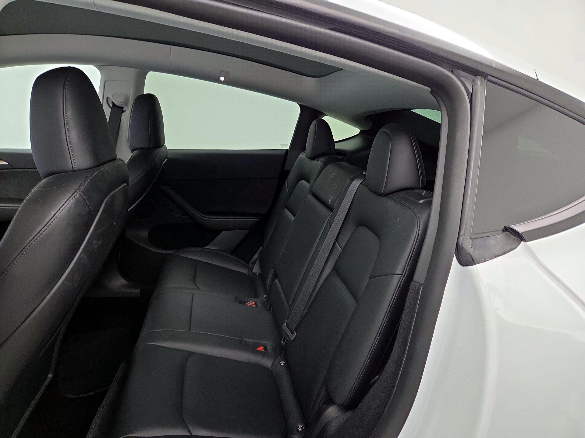 Thumbnail: 2022 Tesla Model Y - 19