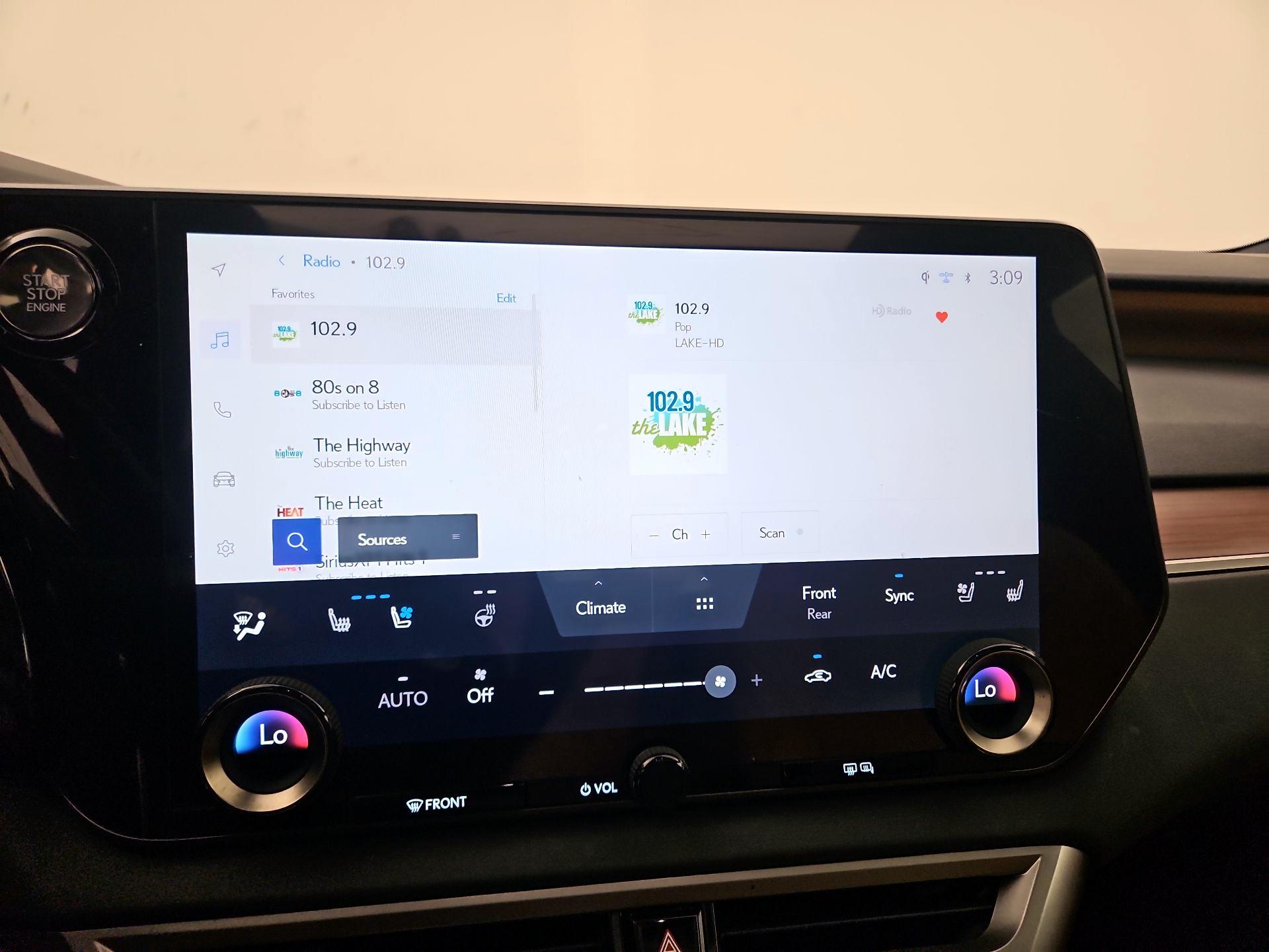 Thumbnail: 2024 Lexus RX - 16