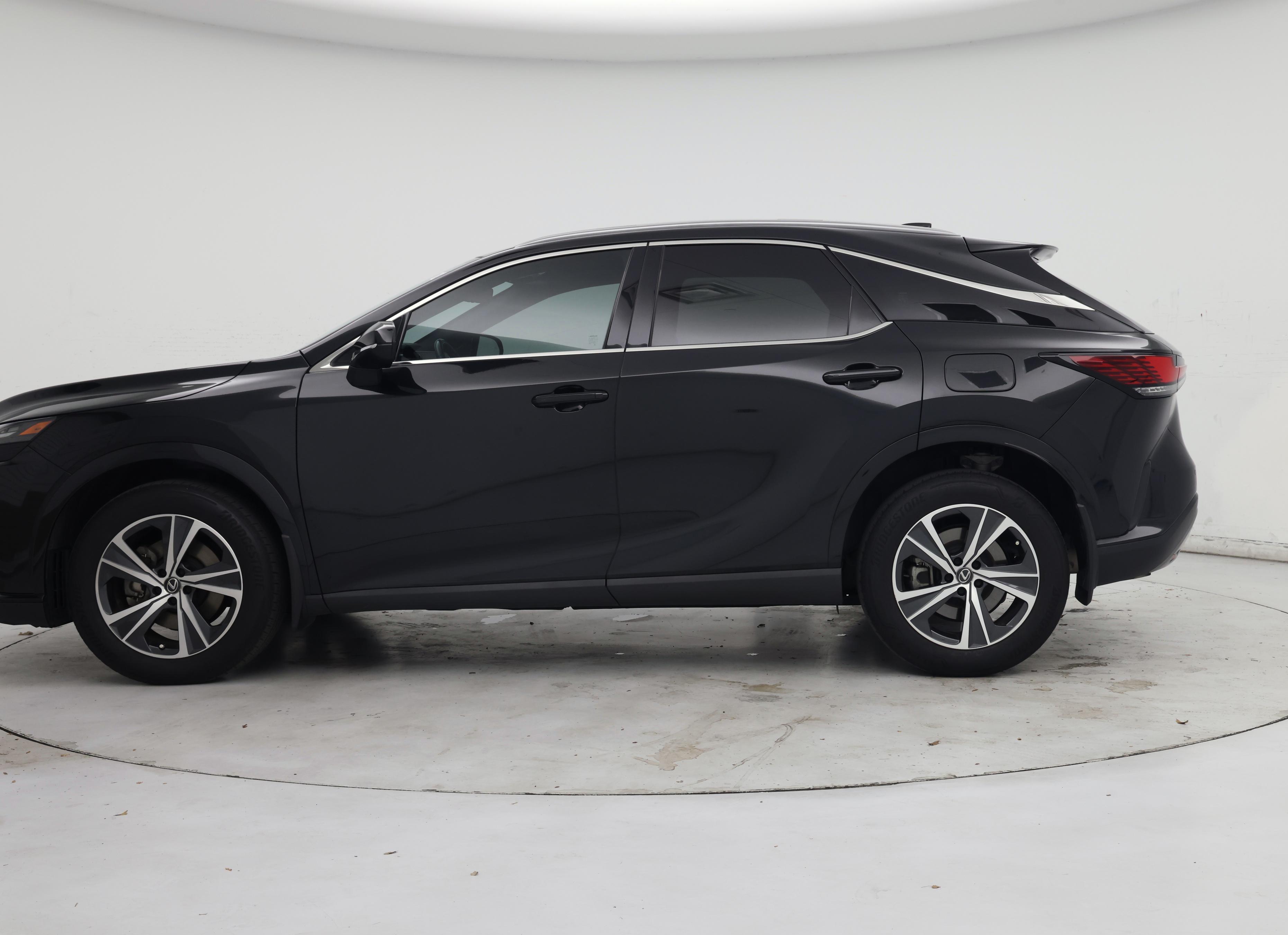 Thumbnail: 2024 Lexus RX - 3