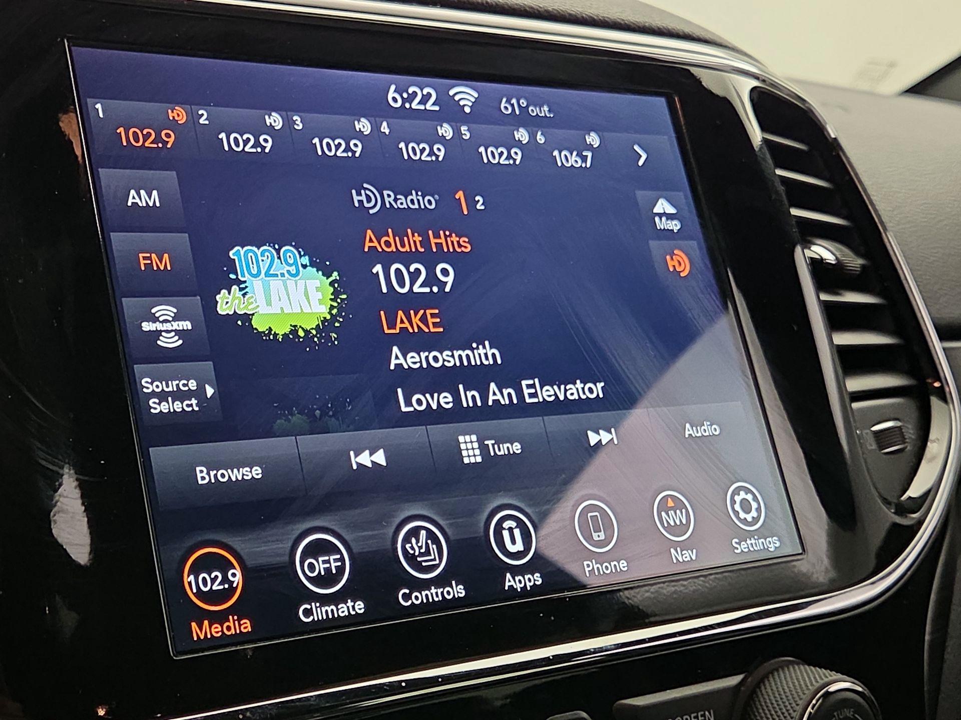 Thumbnail: 2020 Jeep Grand Cherokee - 16