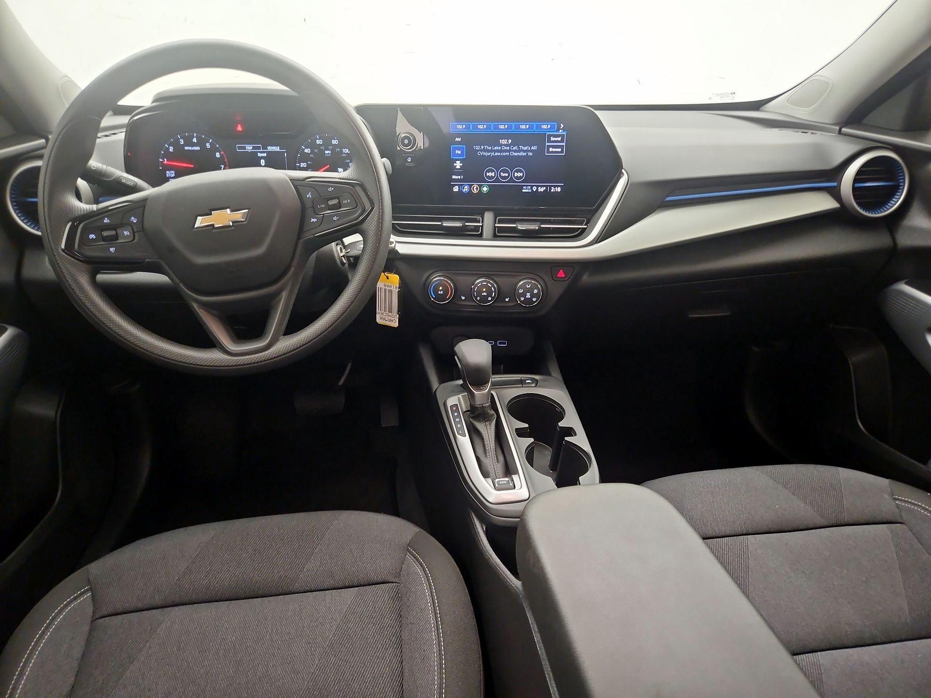 Thumbnail: 2025 Chevrolet Trax - 9