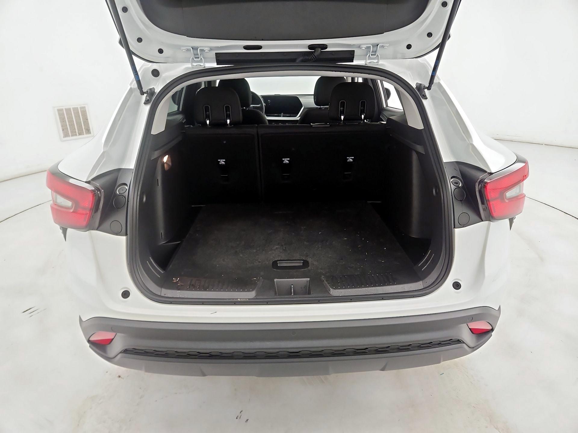 Thumbnail: 2025 Chevrolet Trax - 20