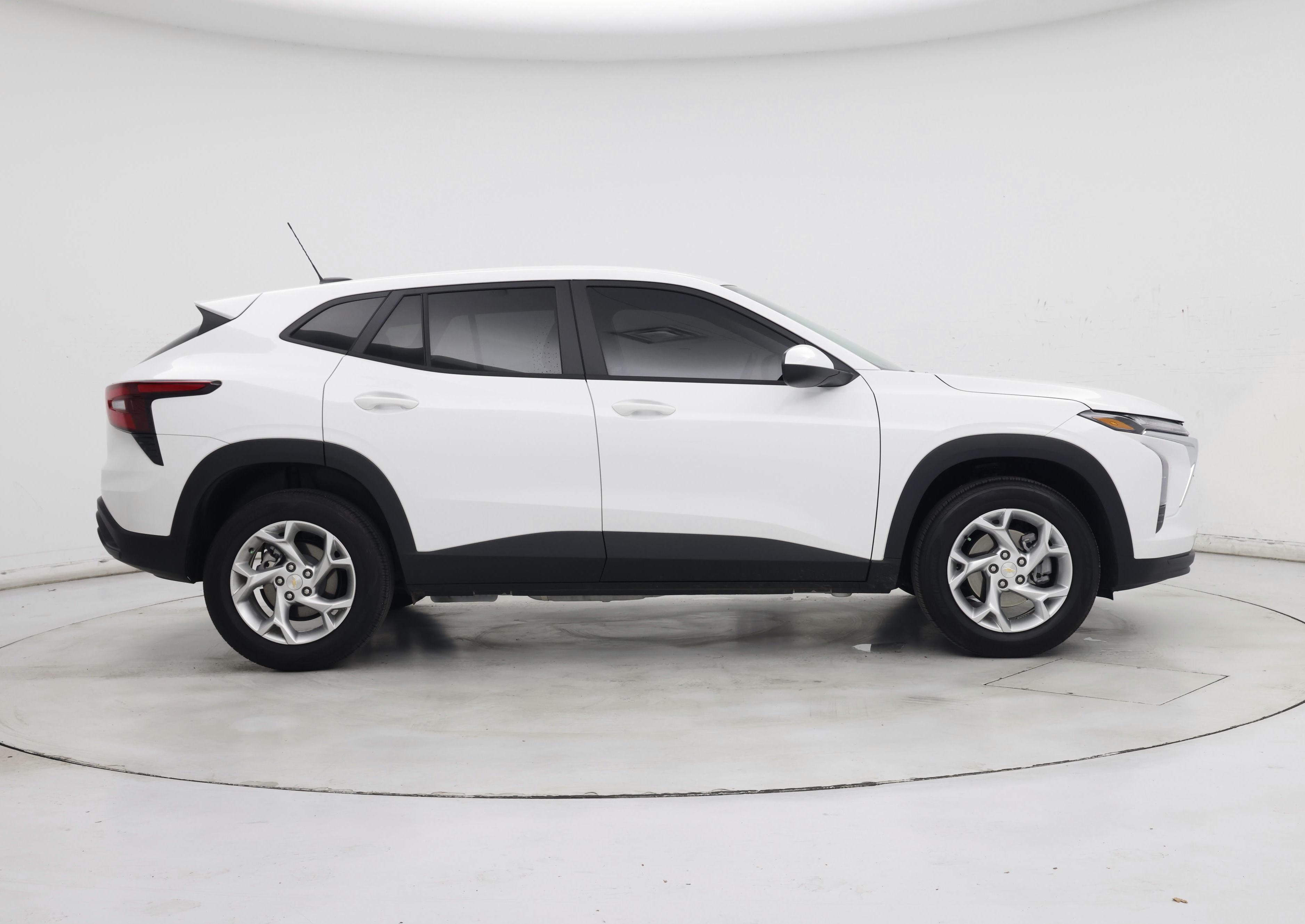 Thumbnail: 2025 Chevrolet Trax - 7