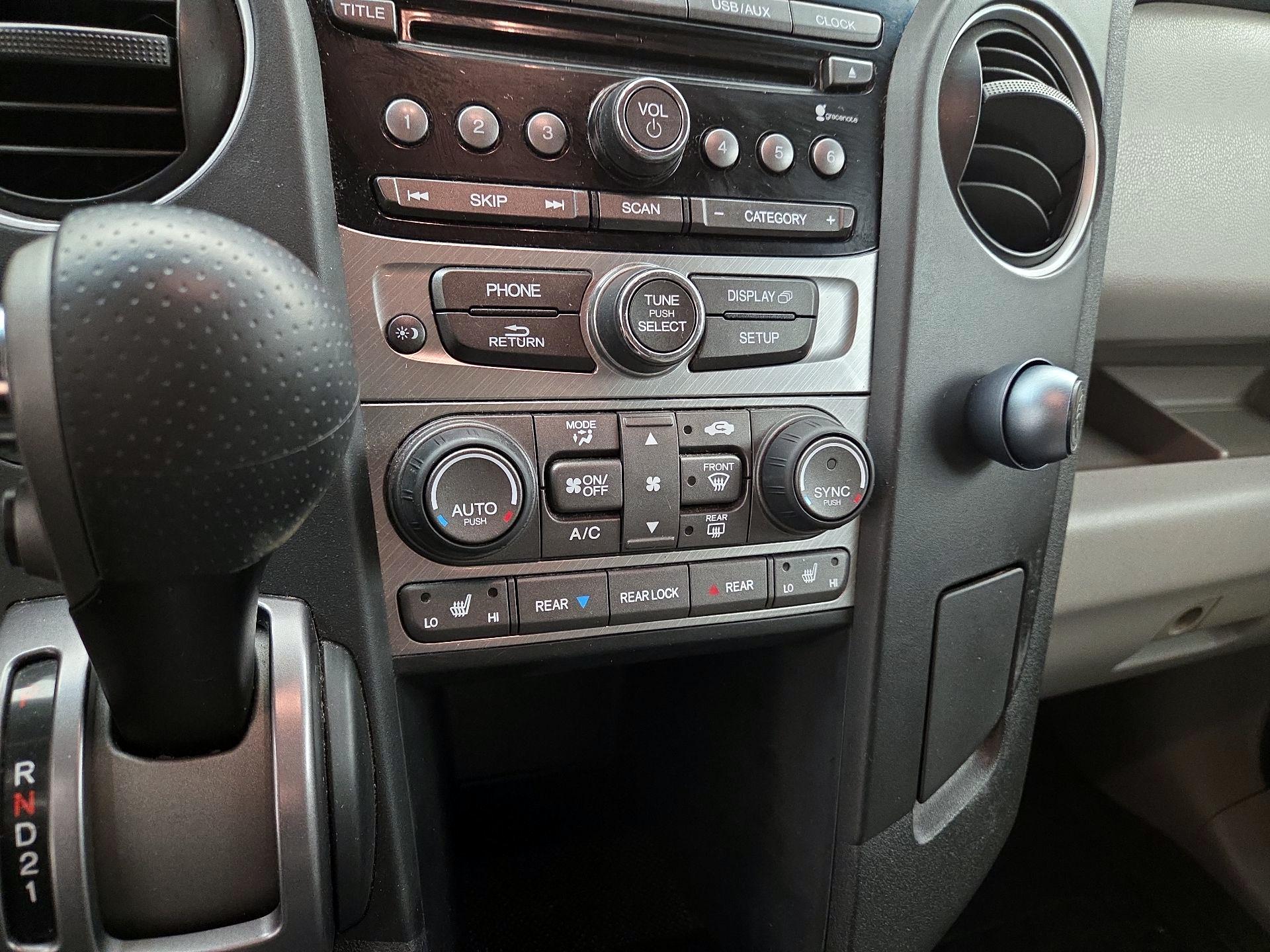 Thumbnail: 2014 Honda Pilot - 16