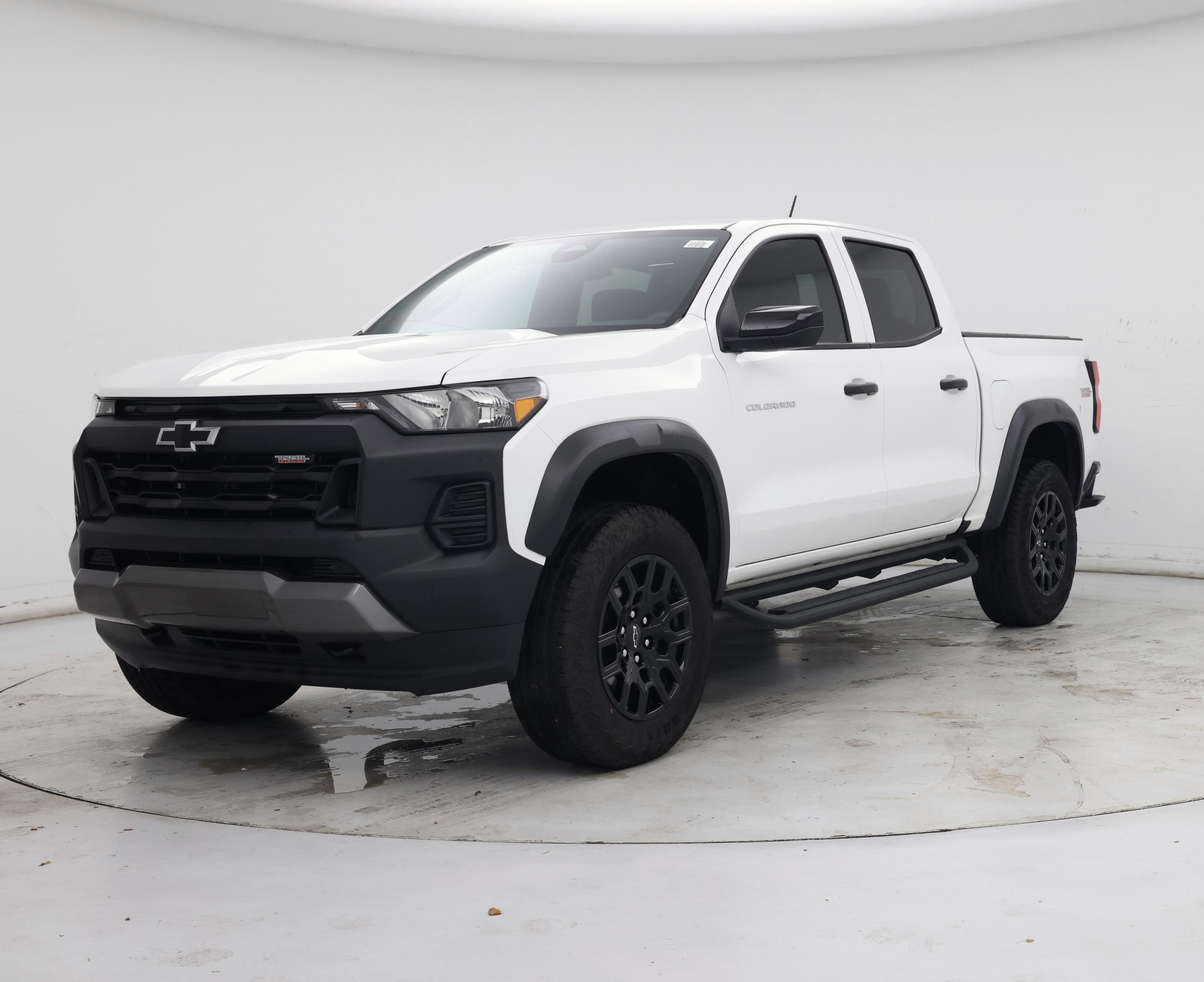 Thumbnail: 2024 Chevrolet Colorado - 4