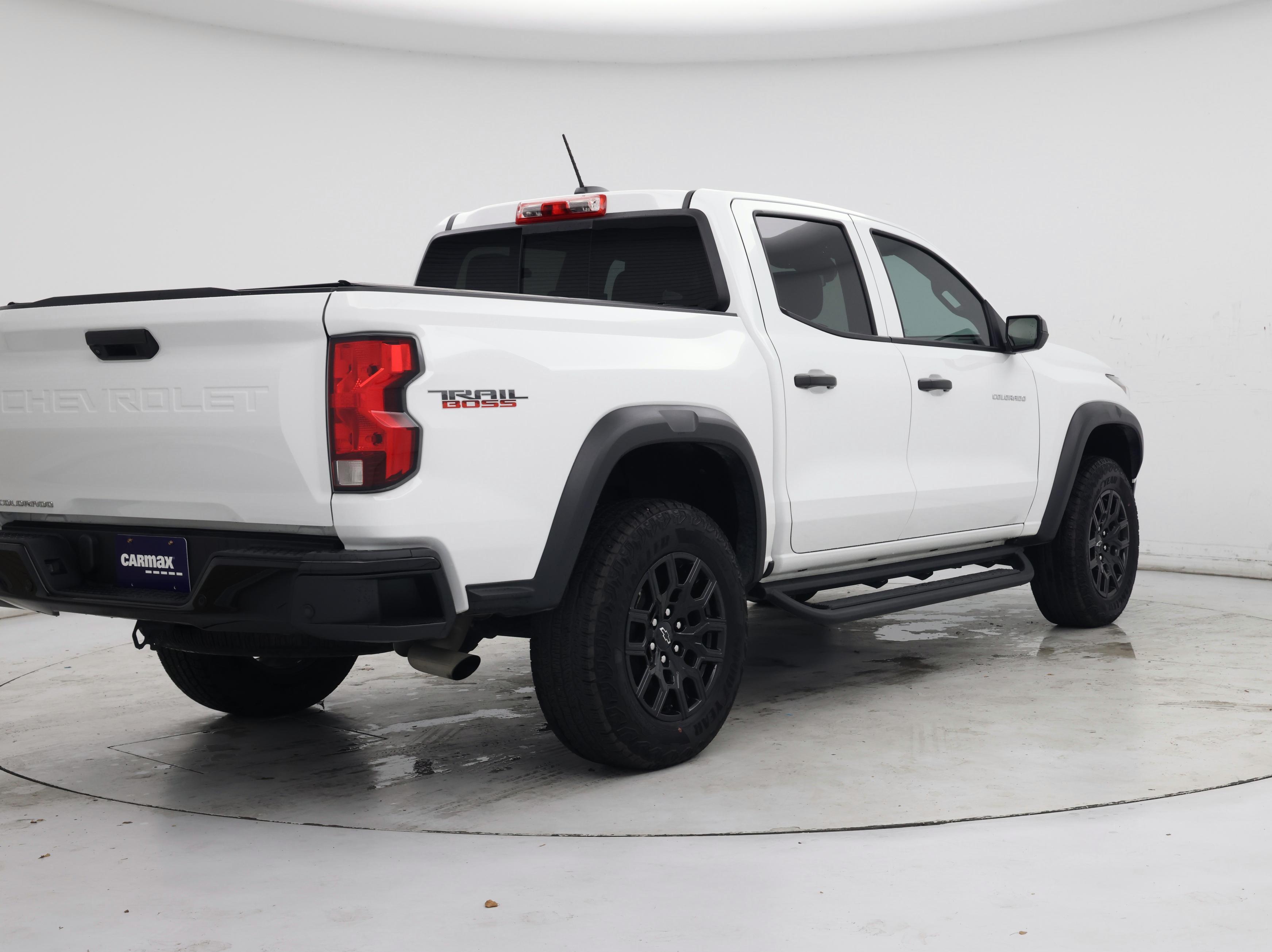 Thumbnail: 2024 Chevrolet Colorado - 8