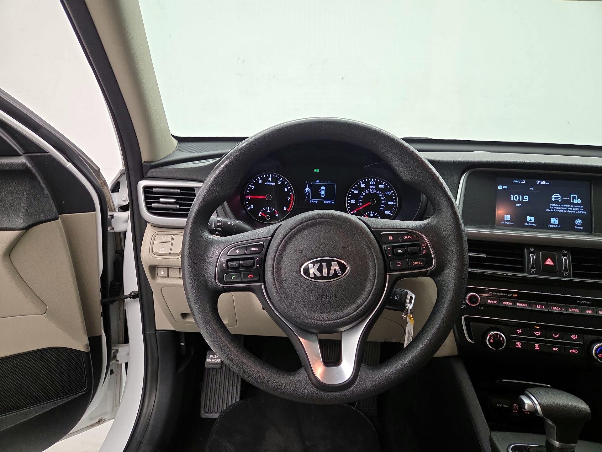 Thumbnail: 2018 Kia Optima - 10