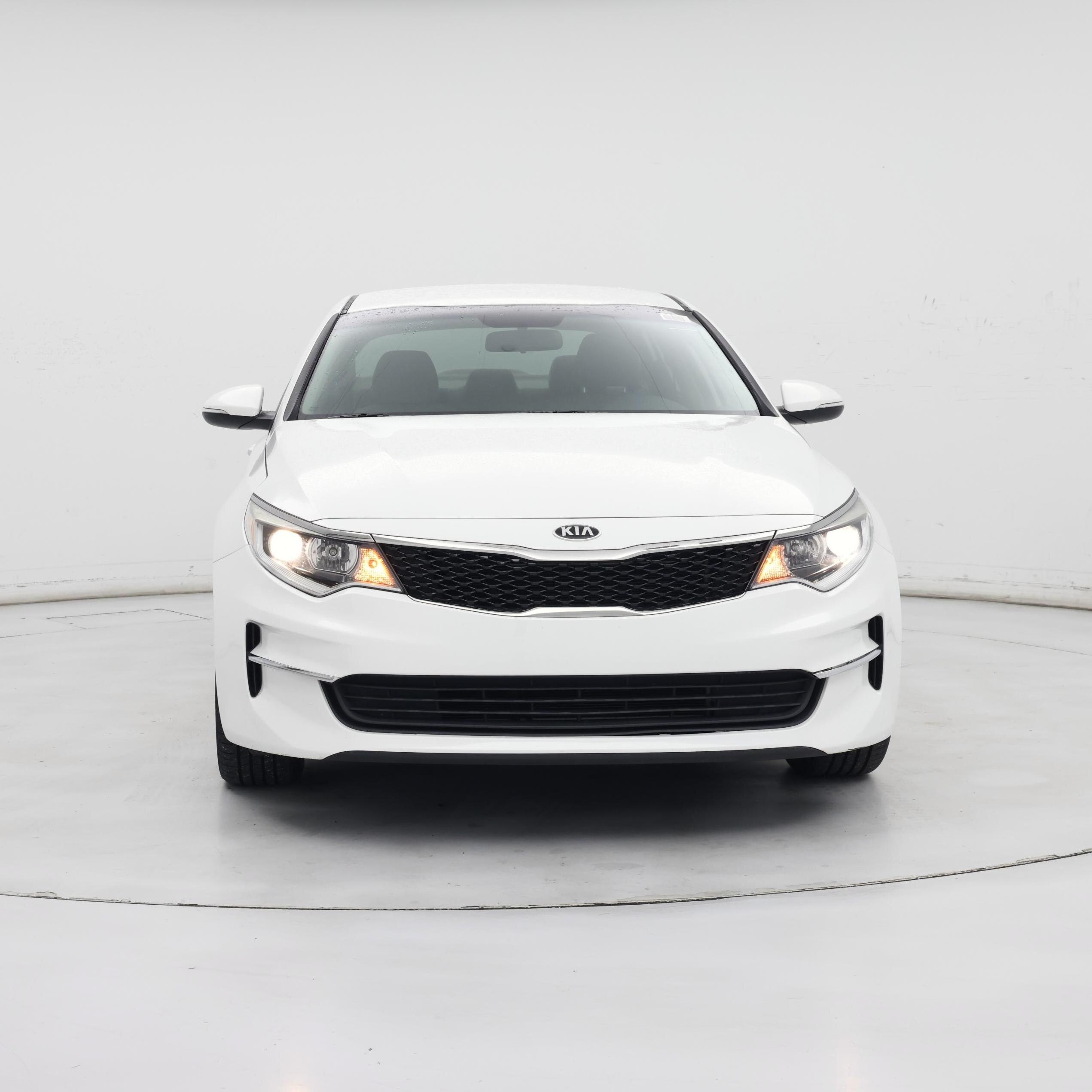 Thumbnail: 2018 Kia Optima - 5