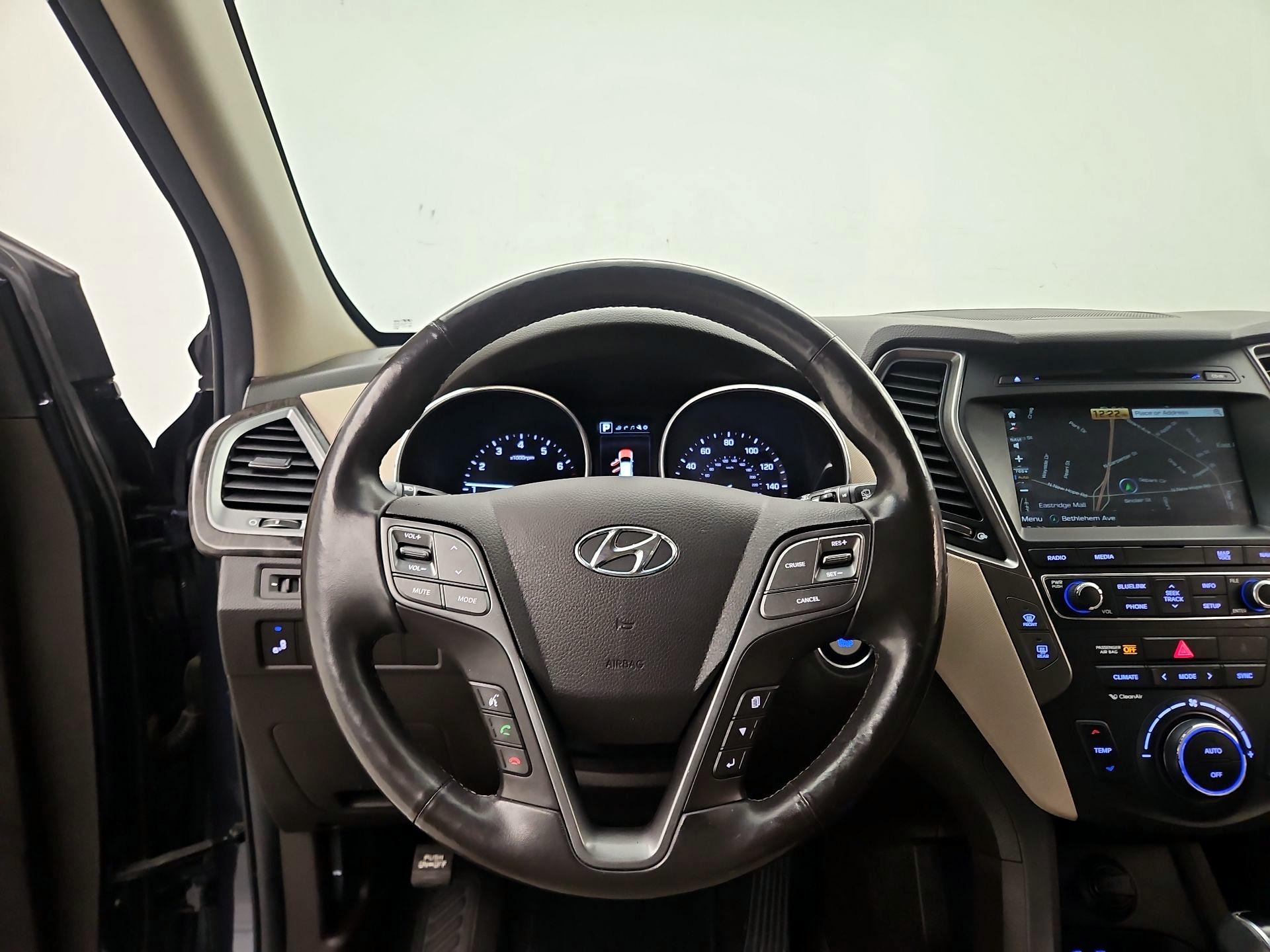 Thumbnail: 2017 Hyundai Santa Fe - 10