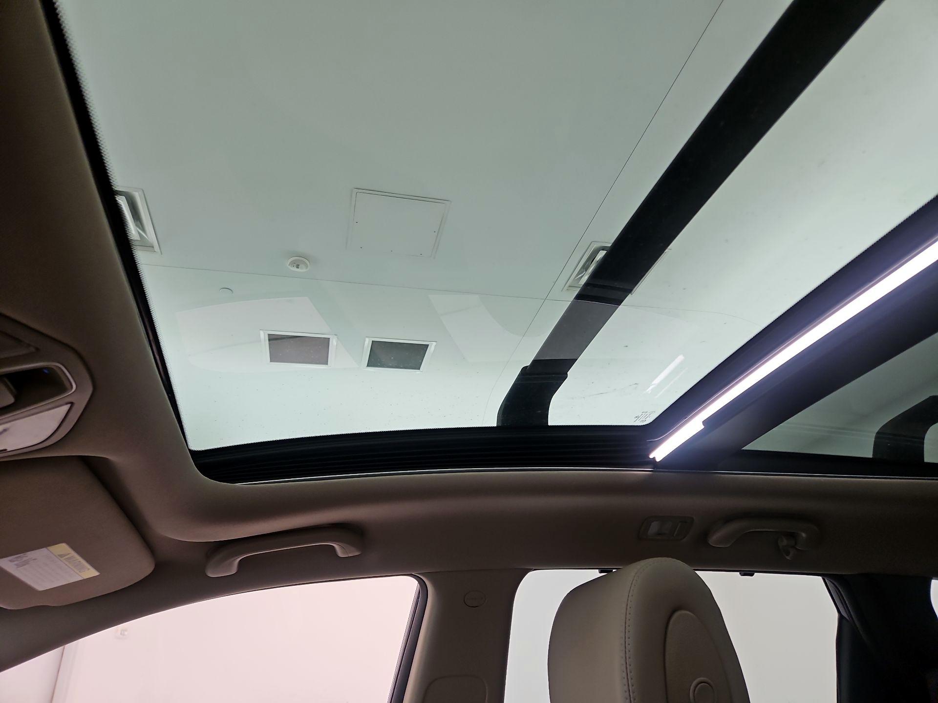 Thumbnail: 2017 Hyundai Santa Fe - 20