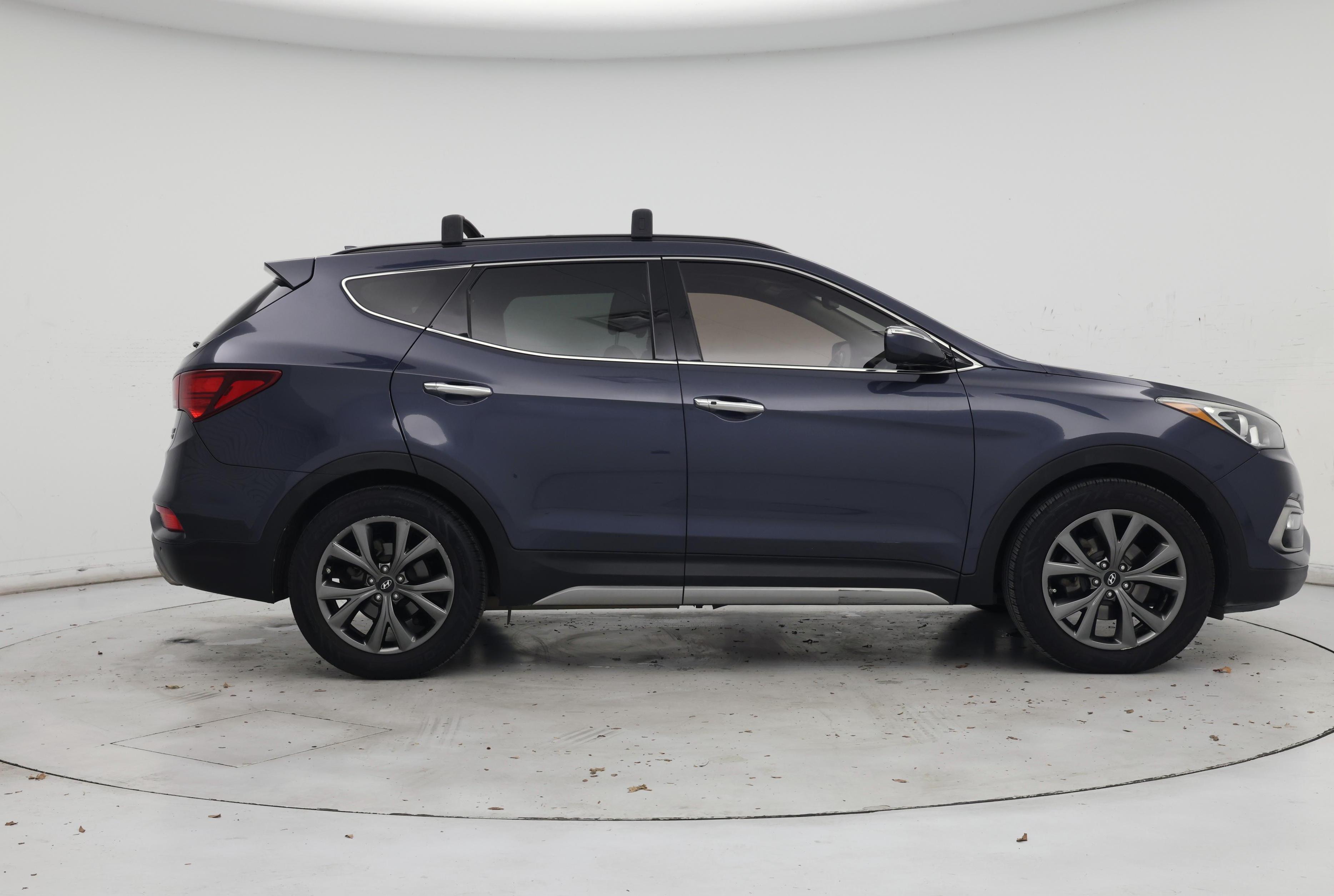 Thumbnail: 2017 Hyundai Santa Fe - 7