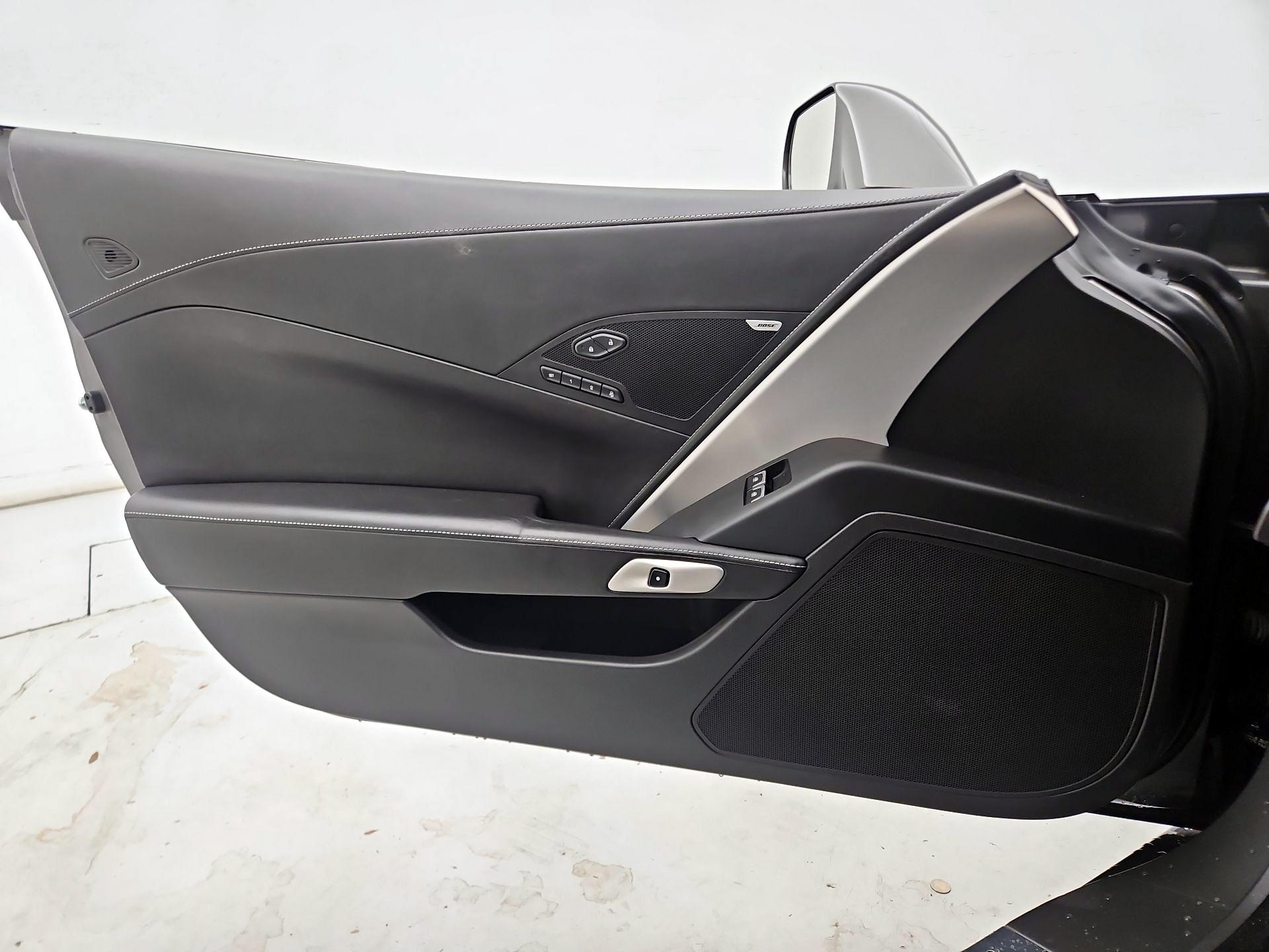 Thumbnail: 2015 Chevrolet Corvette - 12