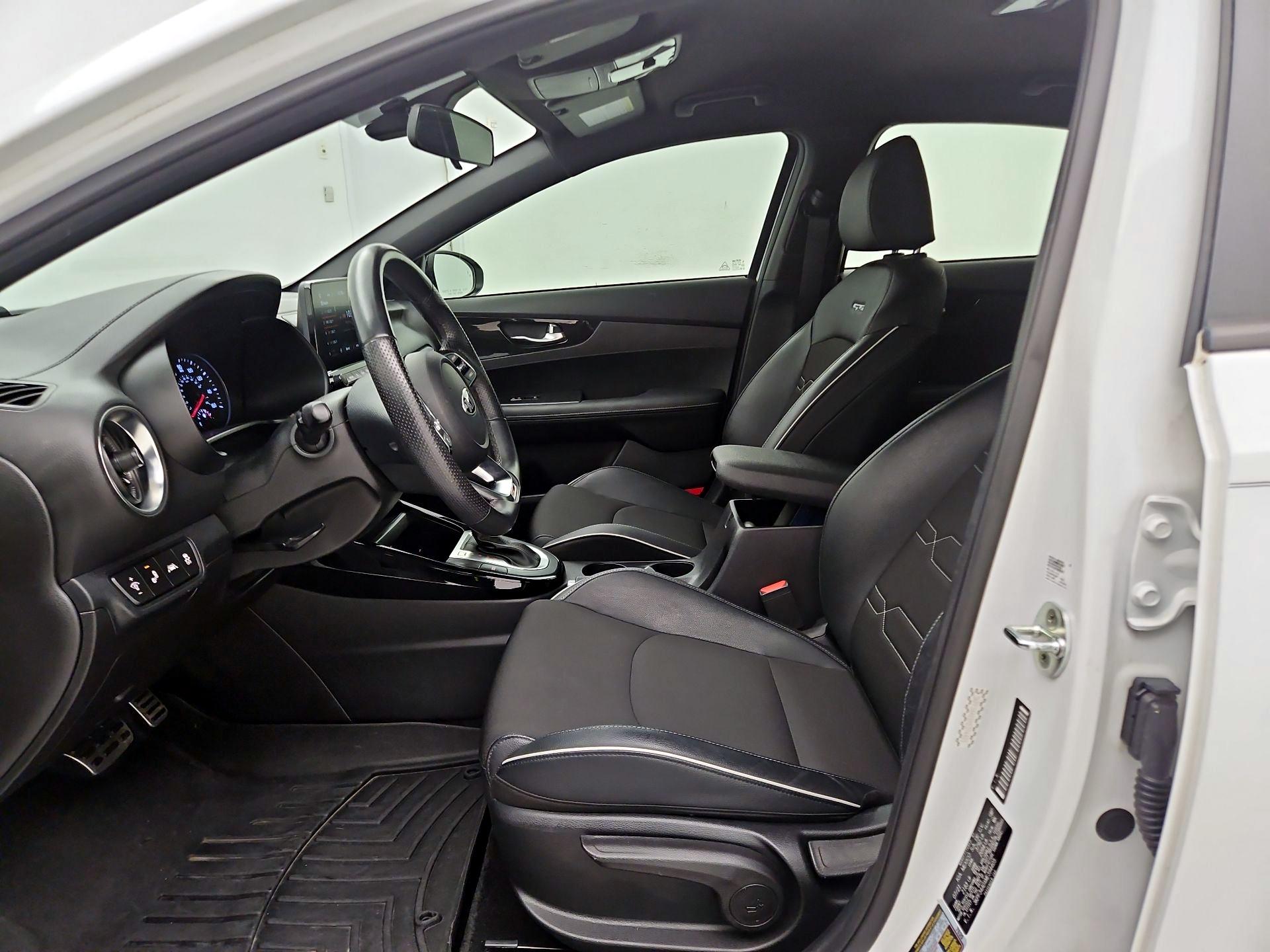 Thumbnail: 2021 Kia Forte - 11