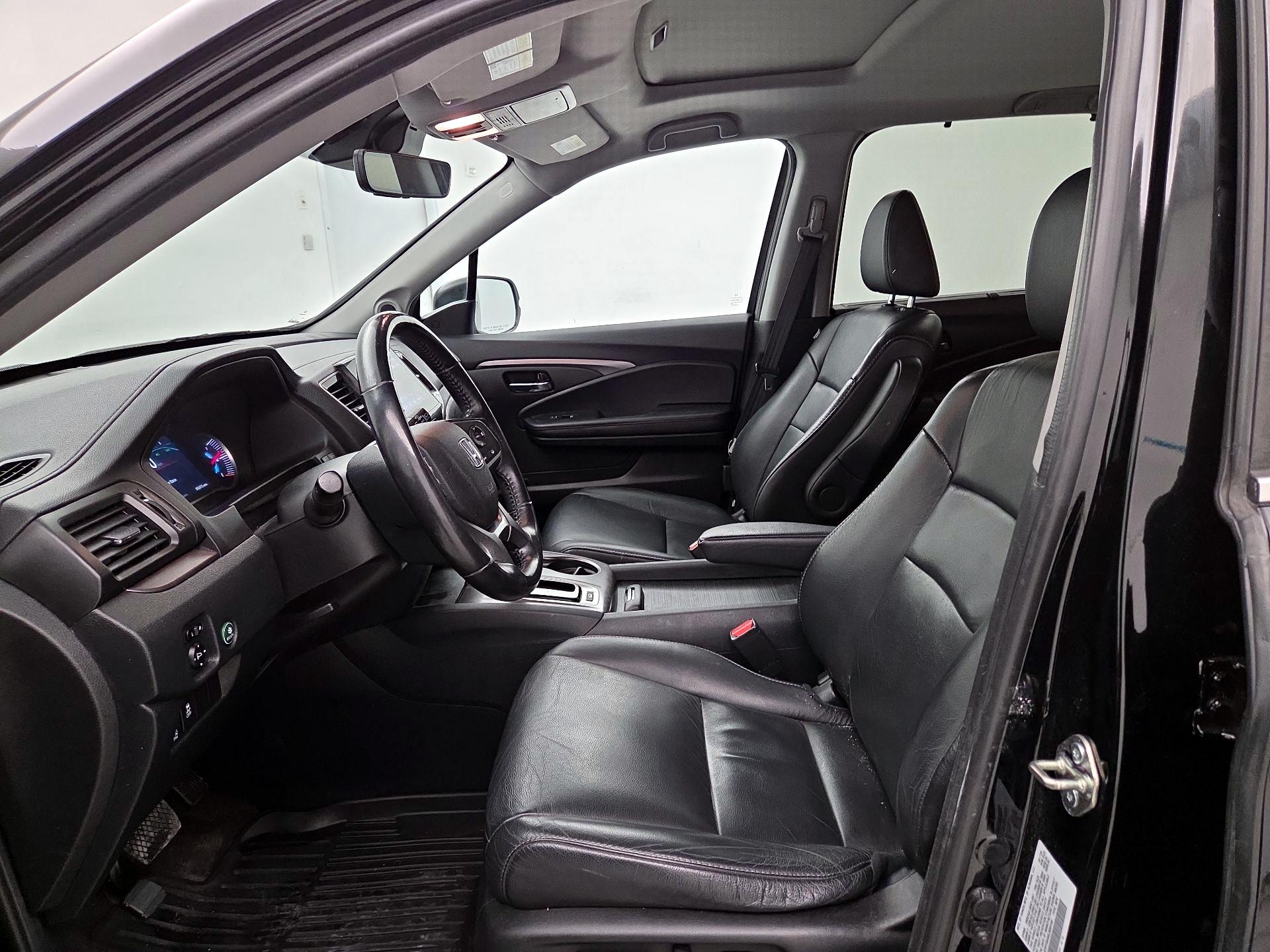 Thumbnail: 2020 Honda Pilot - 11