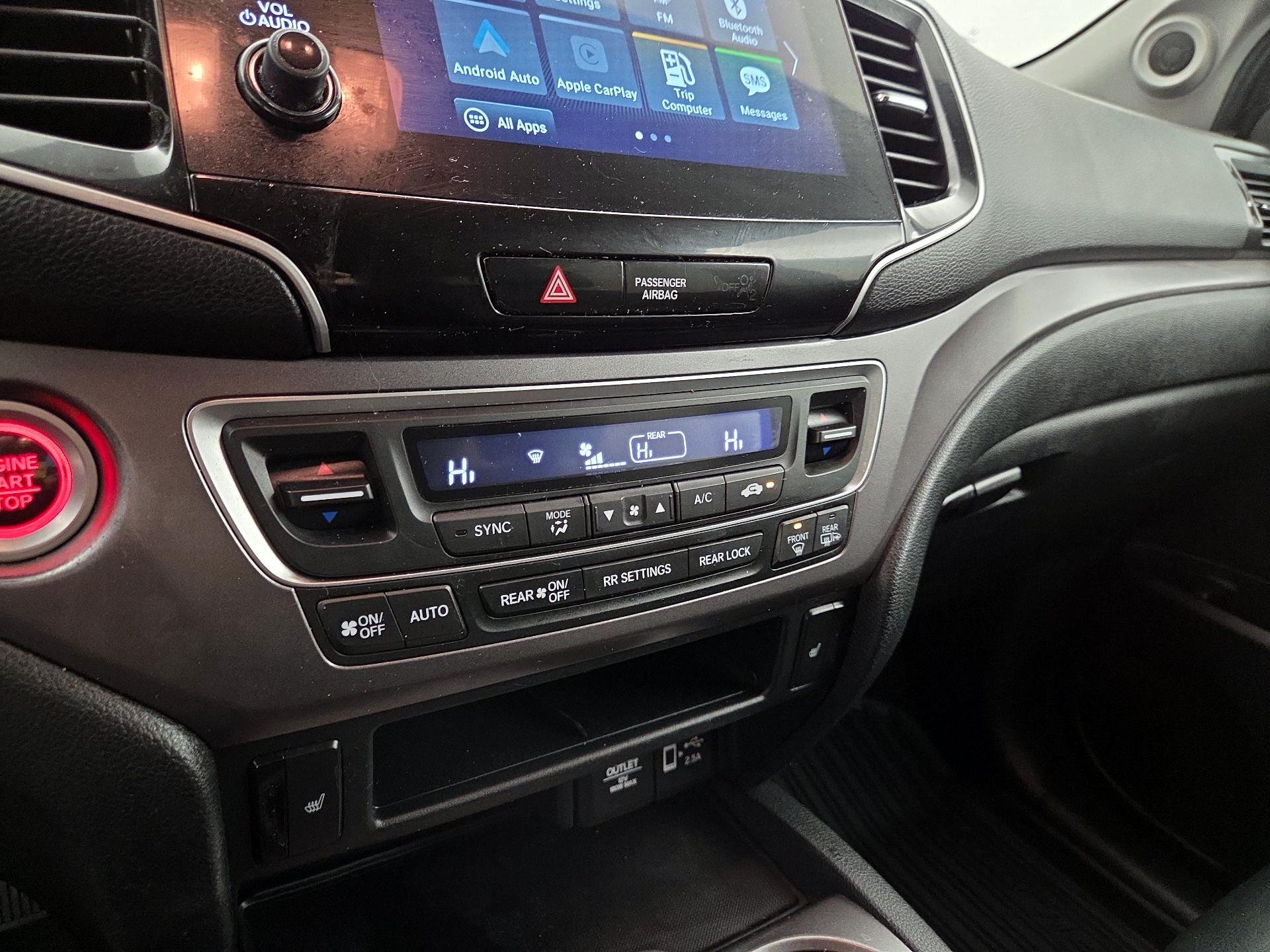 Thumbnail: 2020 Honda Pilot - 16