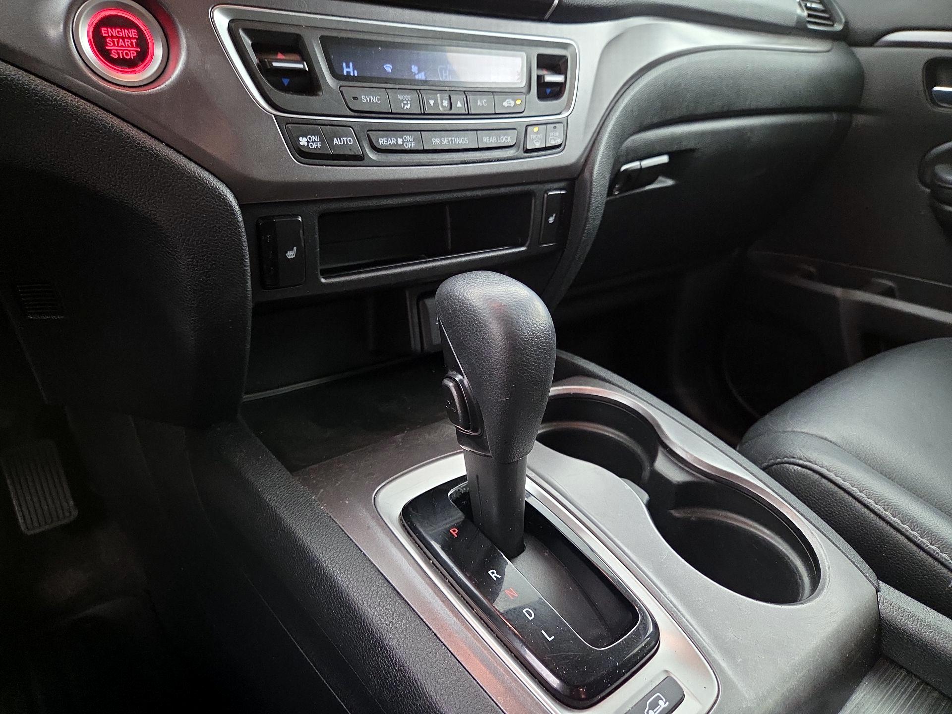 Thumbnail: 2020 Honda Pilot - 17