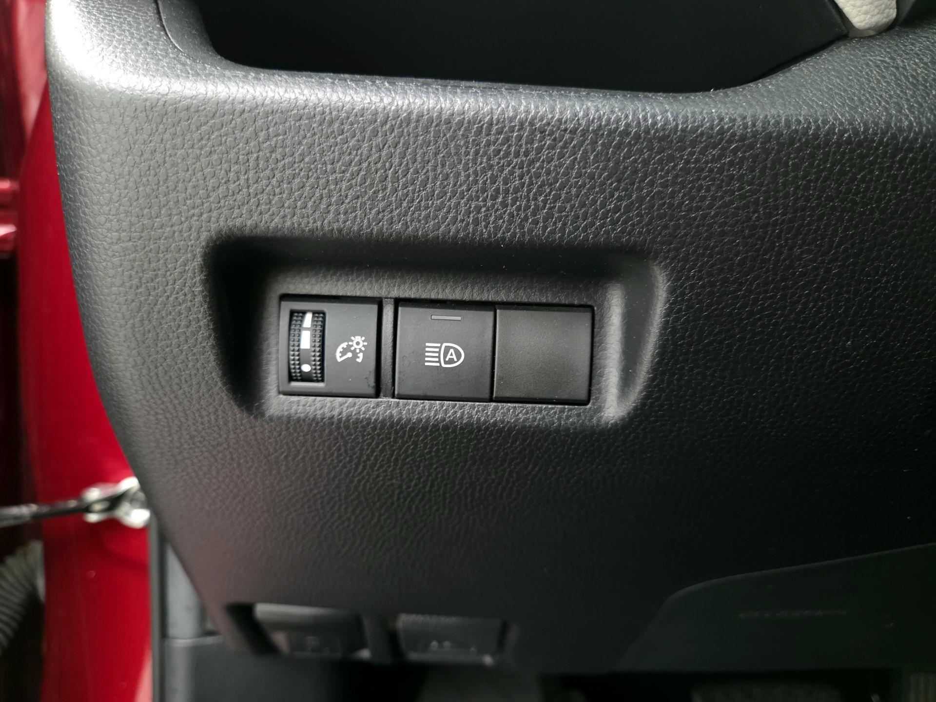 Thumbnail: 2020 Toyota RAV4 - 13