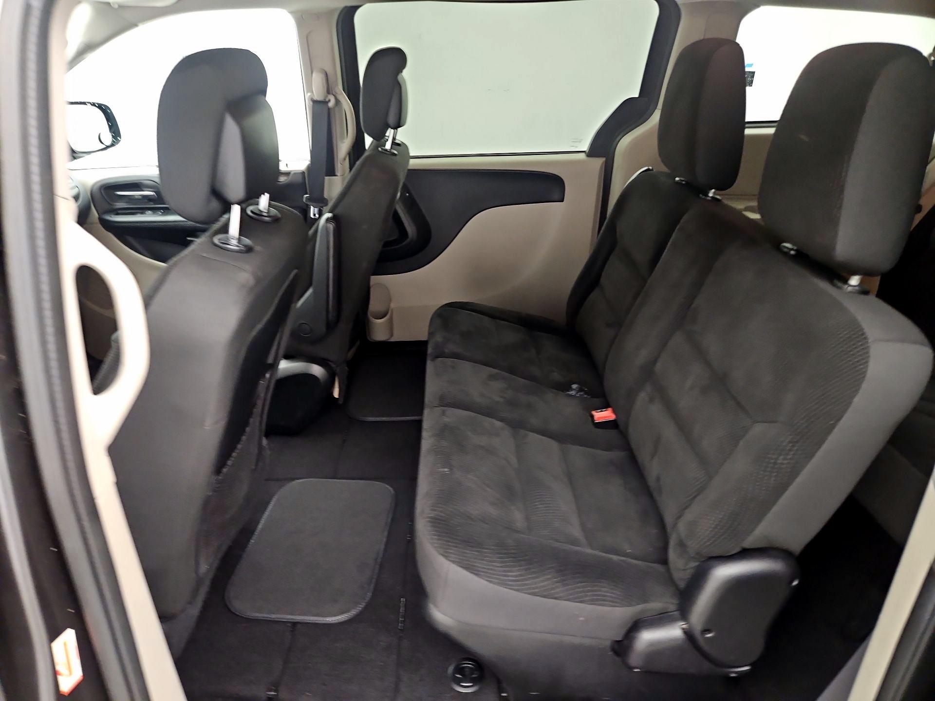 Thumbnail: 2019 Dodge Grand Caravan - 19