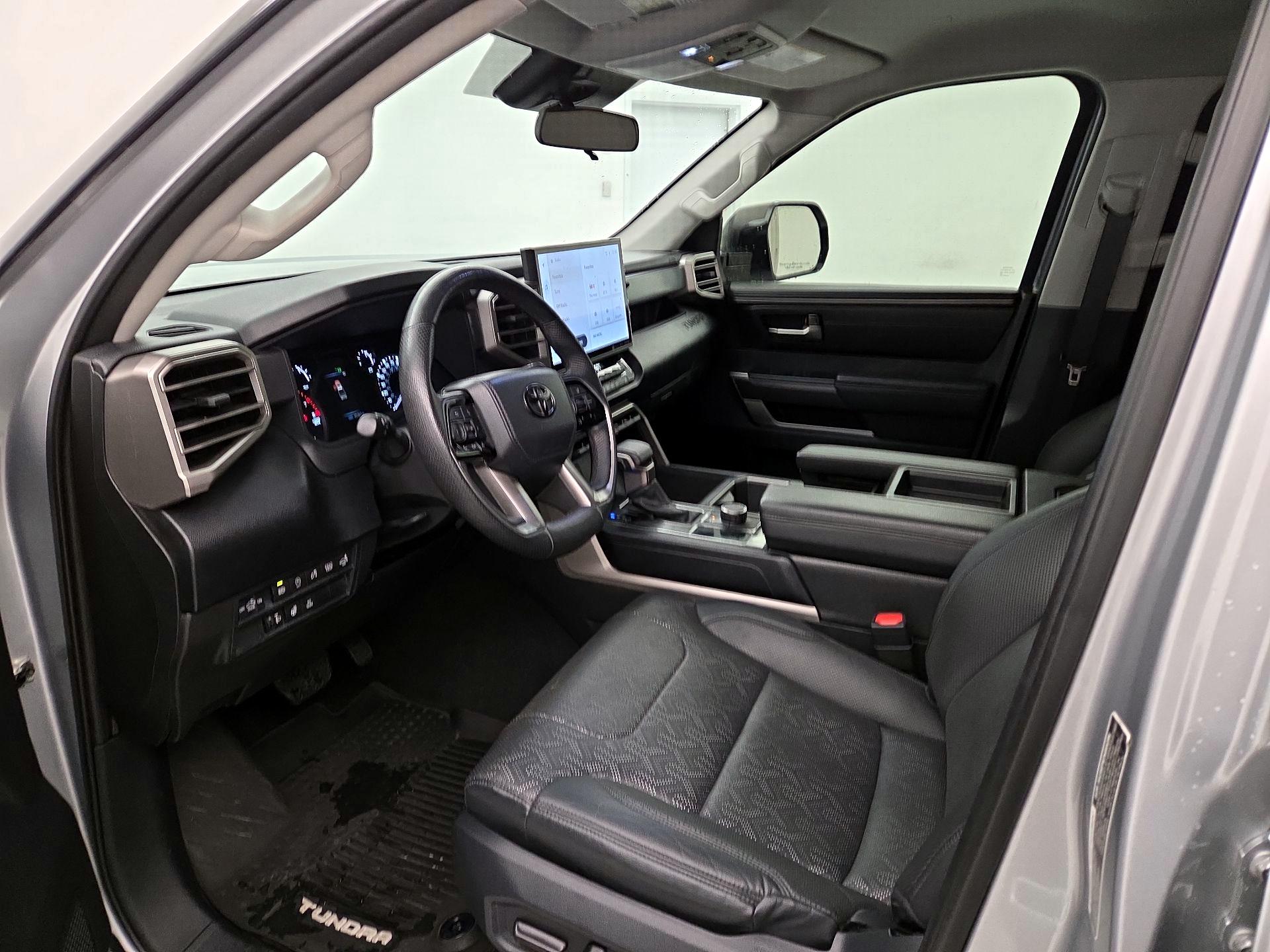 Thumbnail: 2022 Toyota Tundra - 11